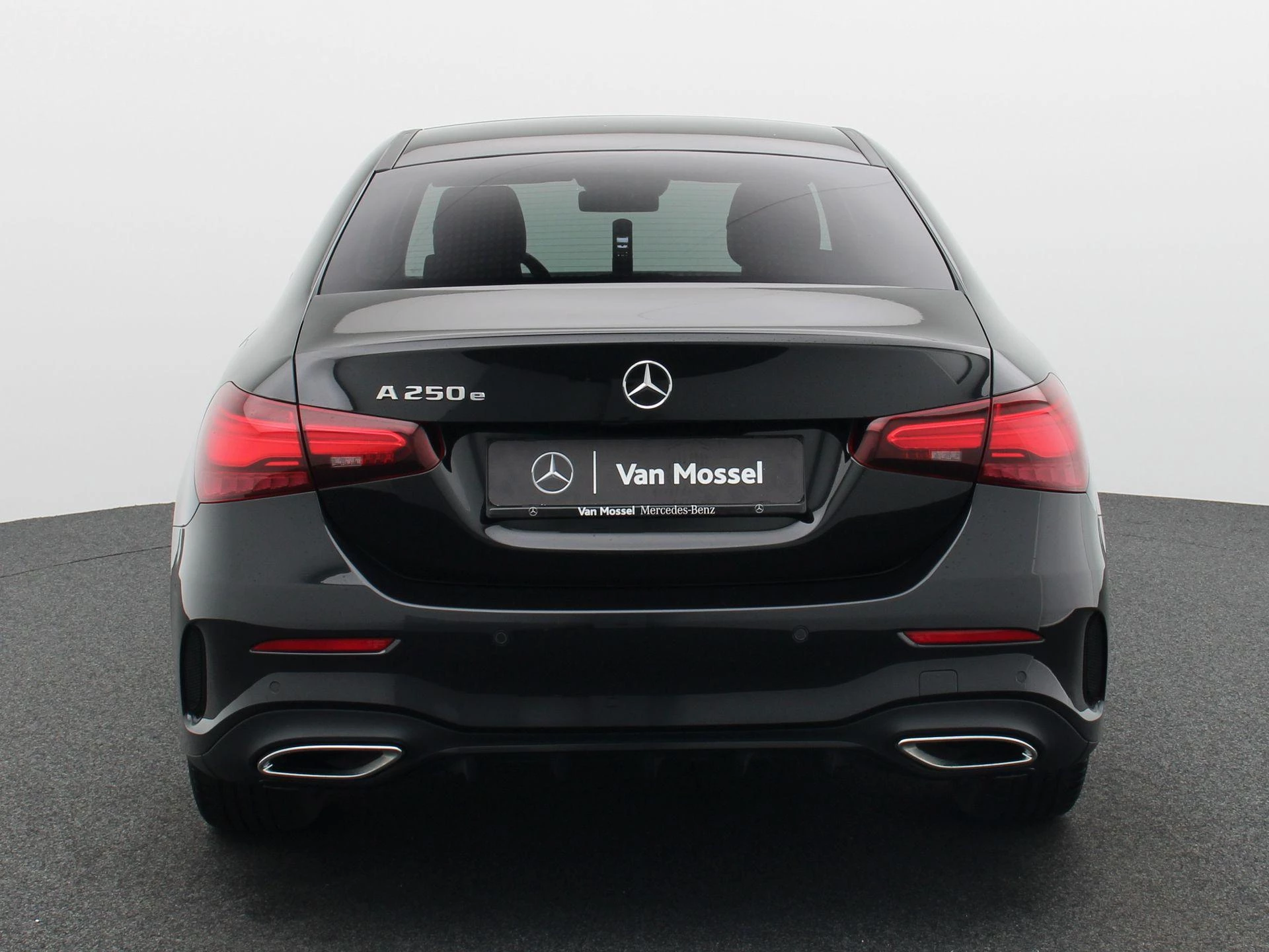 Mercedes-Benz Classe A 250 e Berline AMG Line + PANORAMISCH DAK + CARPLAY +