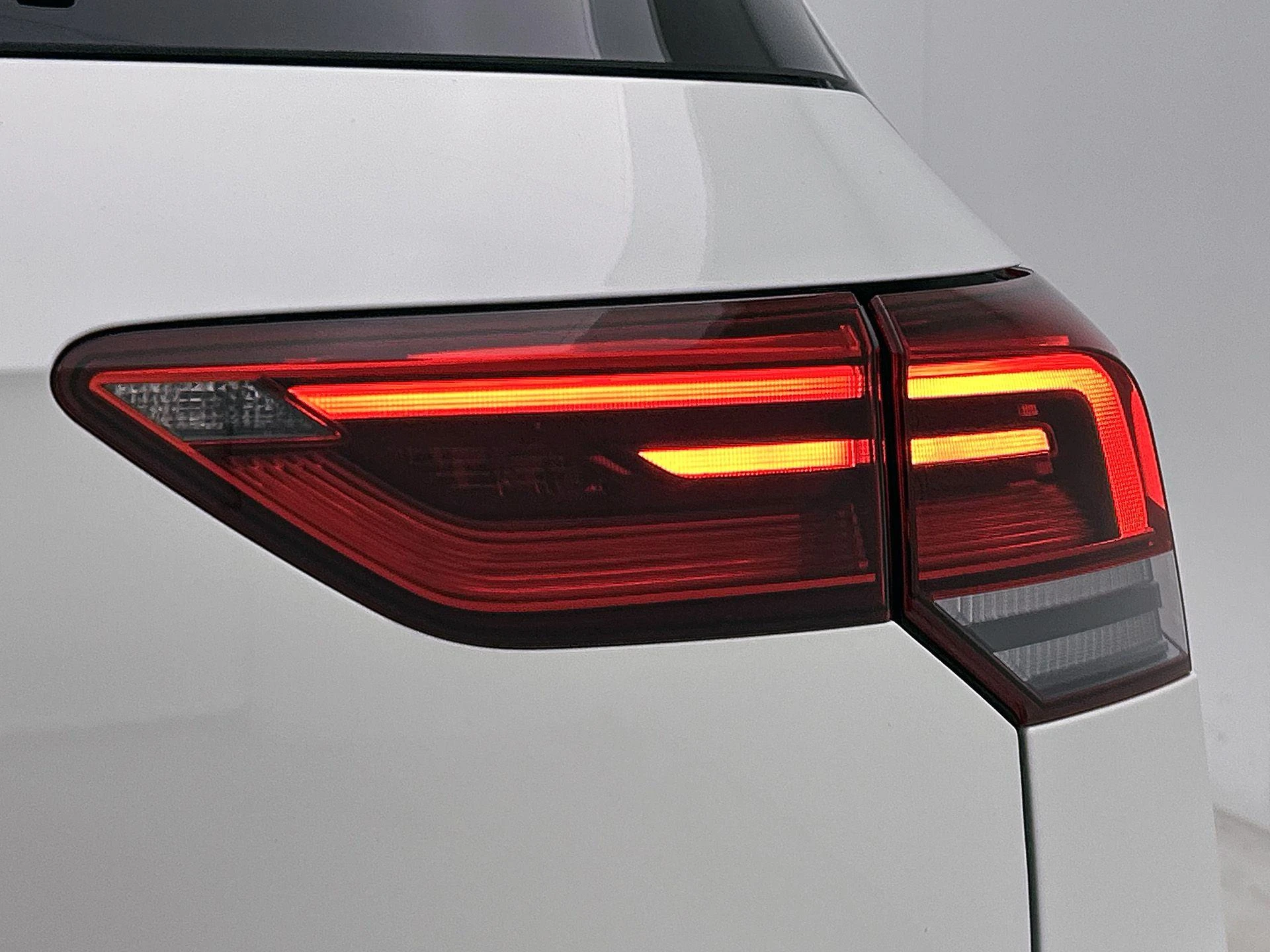 Volkswagen Golf 1.5 eTSI R-Line