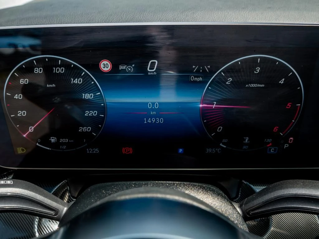 Mercedes-Benz-V-Klasse 220-image-13