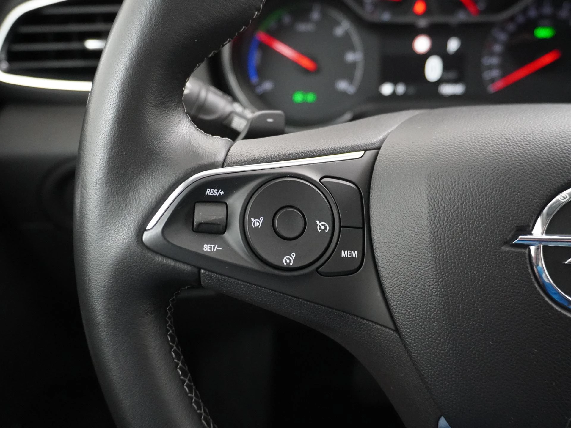 Opel-Grandland X-image-23