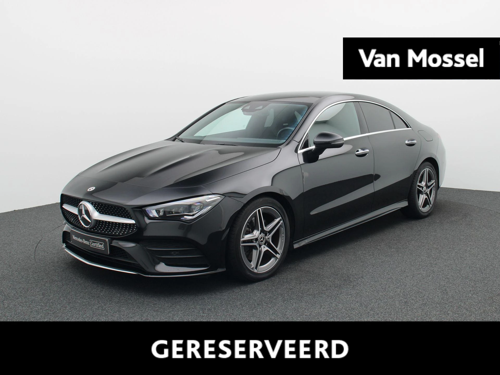 Mercedes-Benz-CLA-image-0