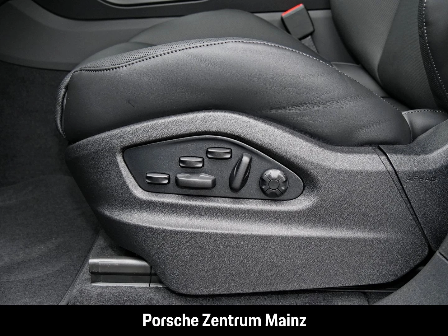 Porsche-Cayenne-image-24