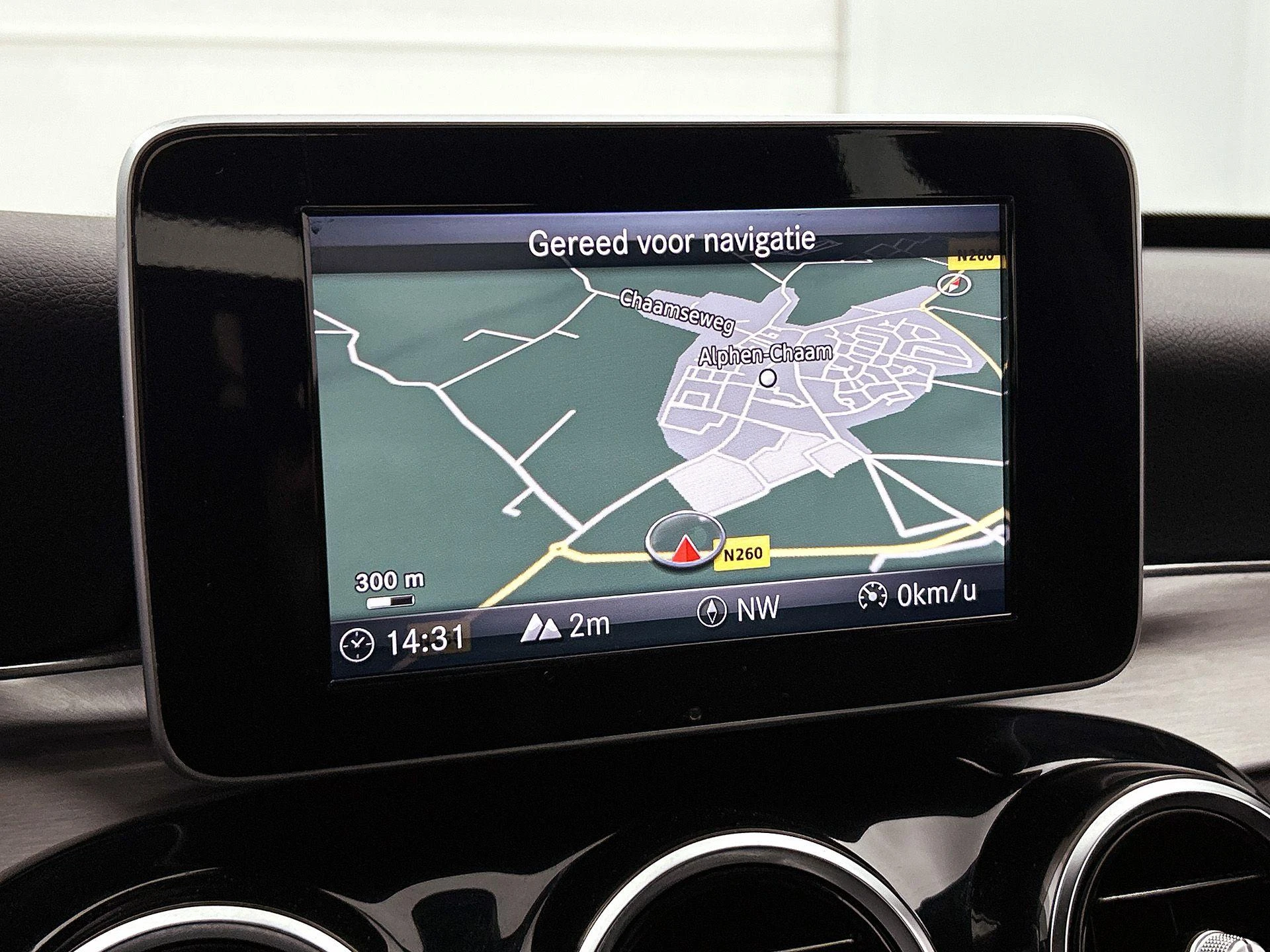Mercedes-Benz-C-Klasse-image-34