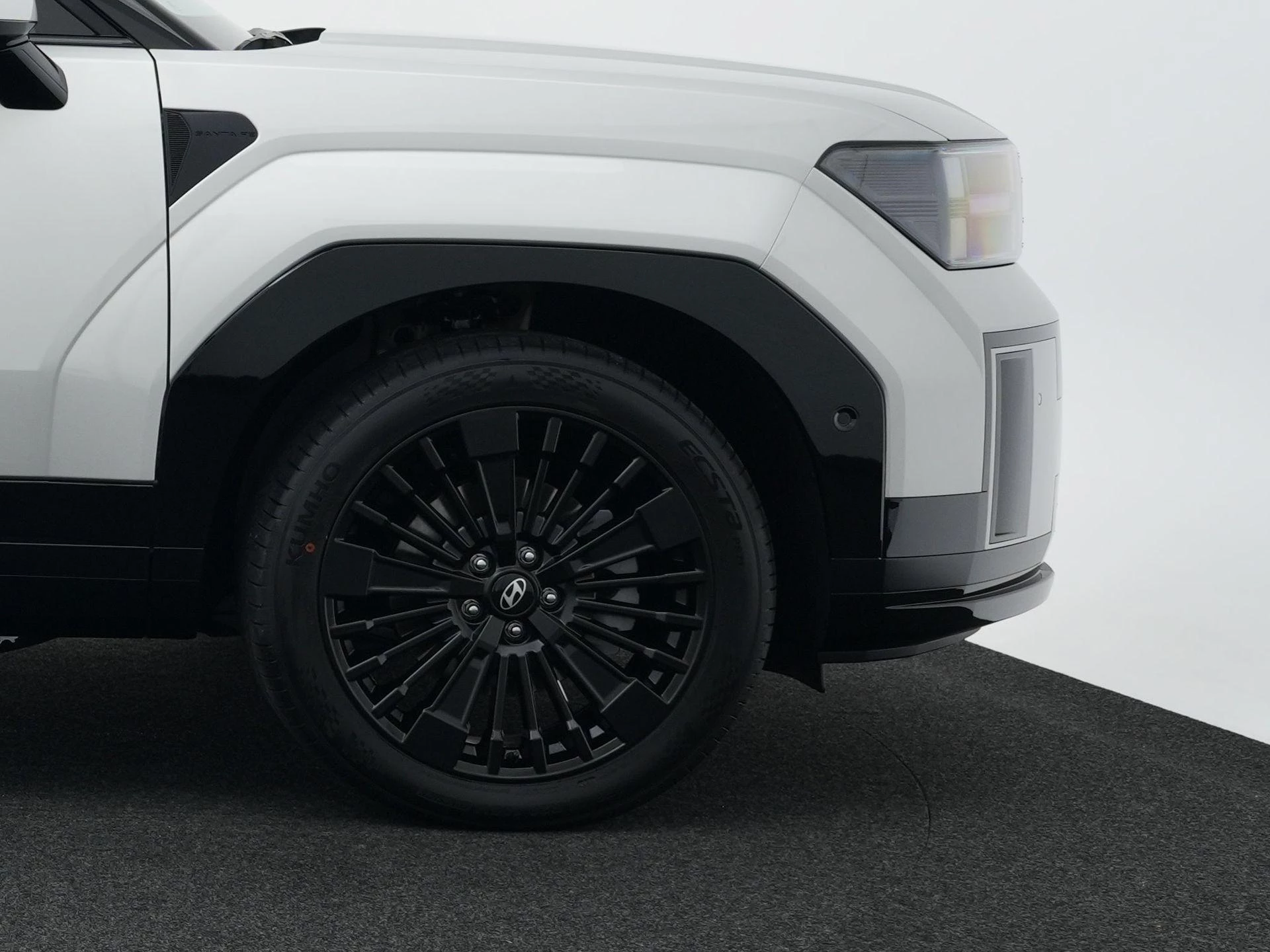 Hyundai-Santa Fe-image-7