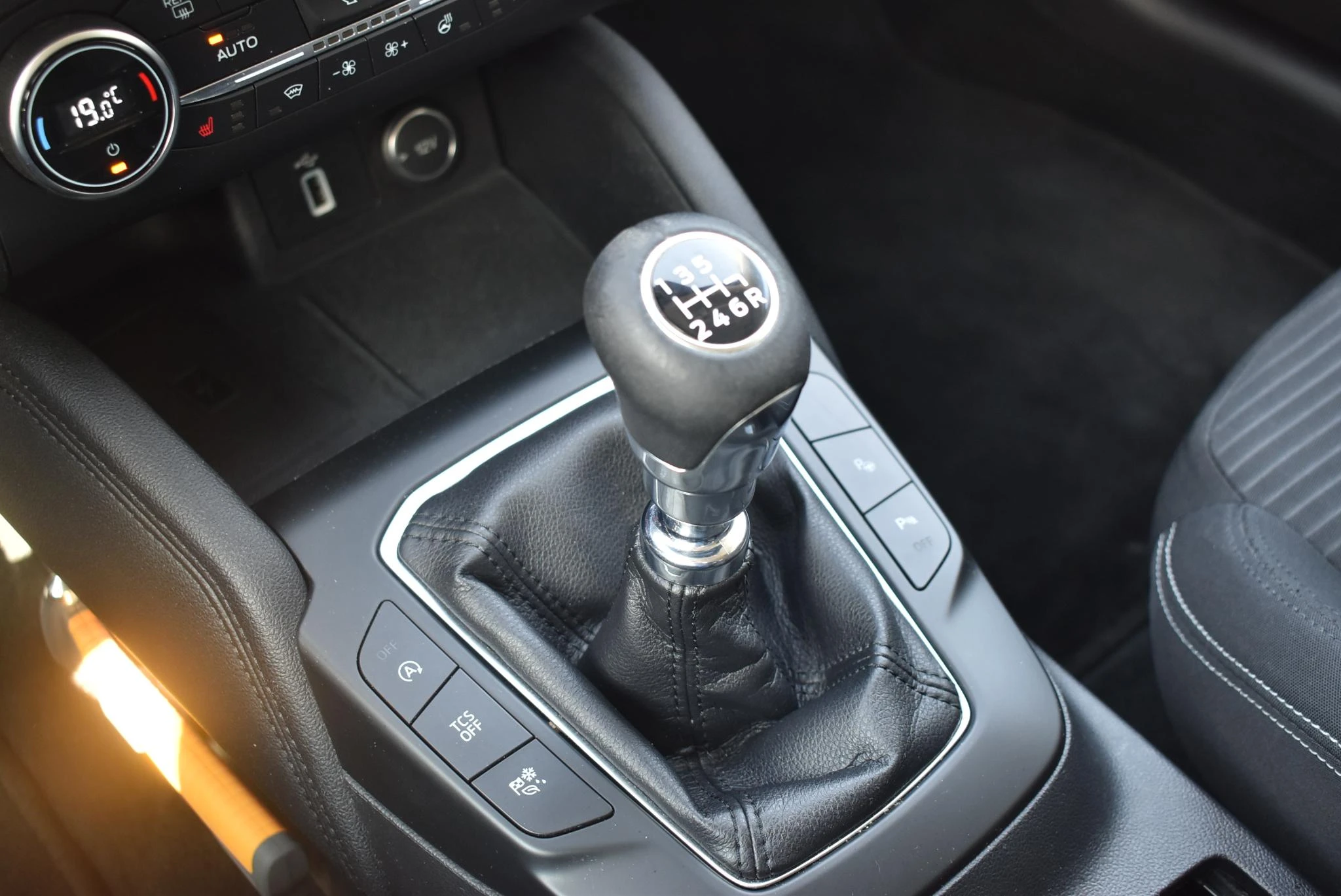 Ford Focus 1.0 EcoBoost Titanium Business