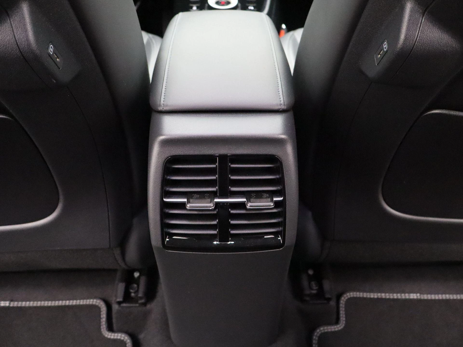 Kia-Niro-image-25