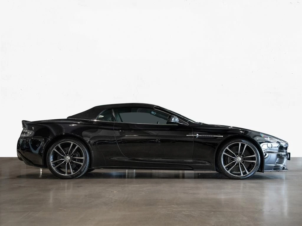 Aston Martin-DBS-image-14