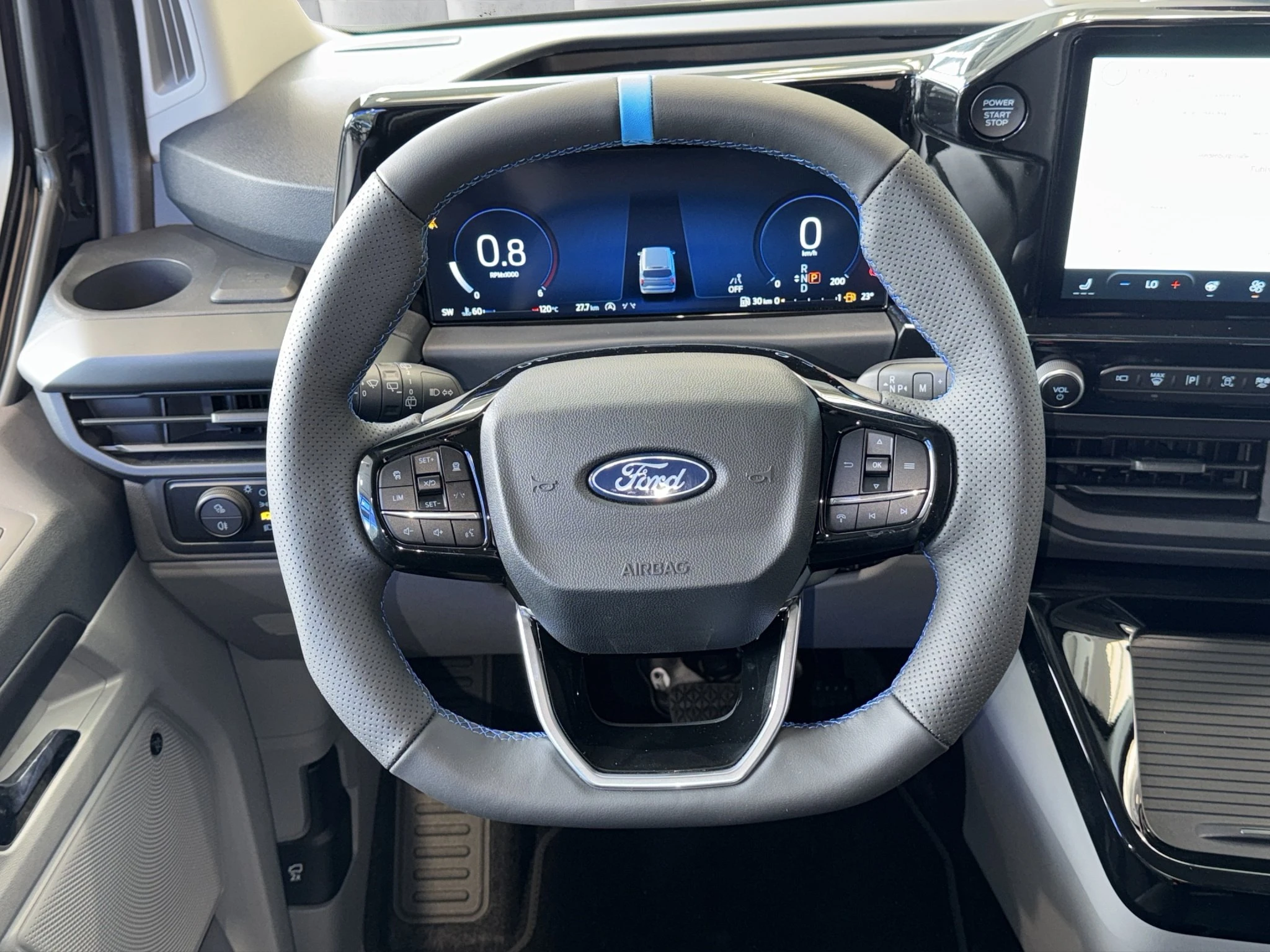 Ford-Tourneo Custom-image-10