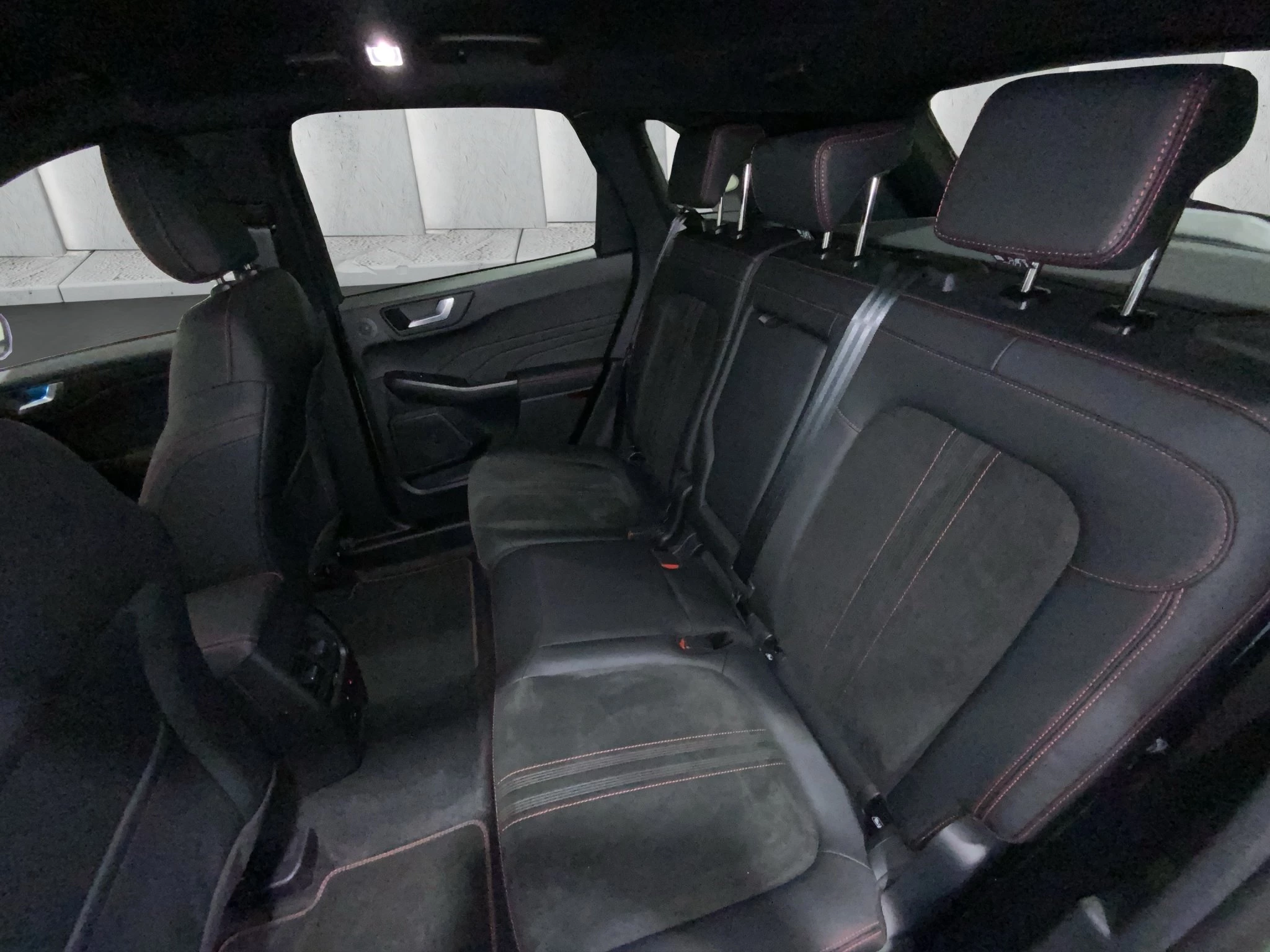 Ford Kuga ST-Line X Aut.*360GRAD*LED-MATRIX*NAVI*GRA*WINTER-PKT.