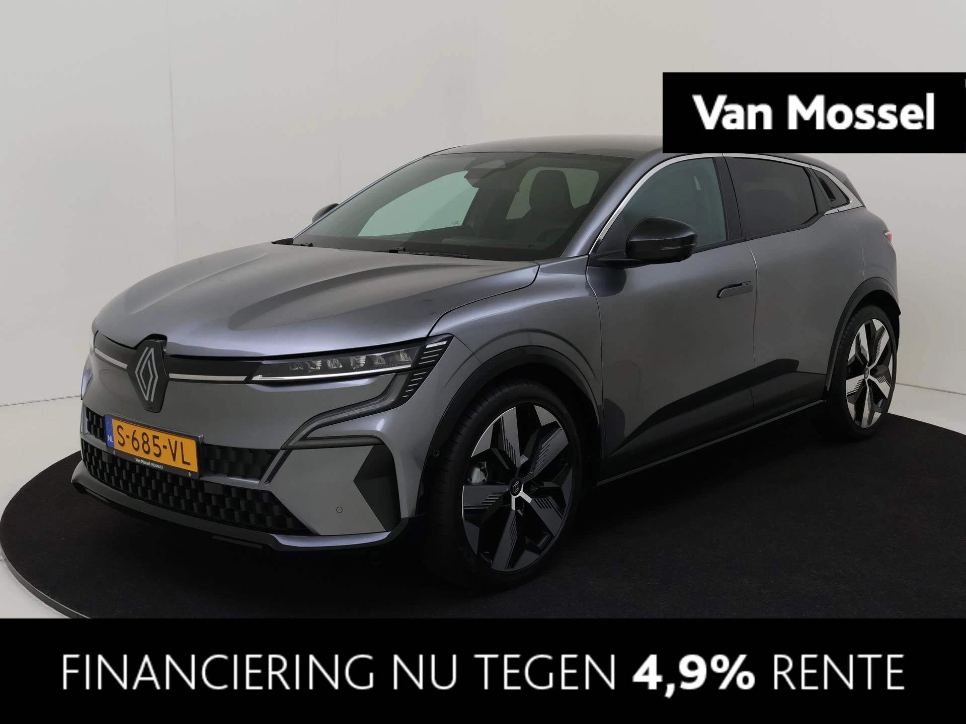 Renault-Megane E-Tech-image-0