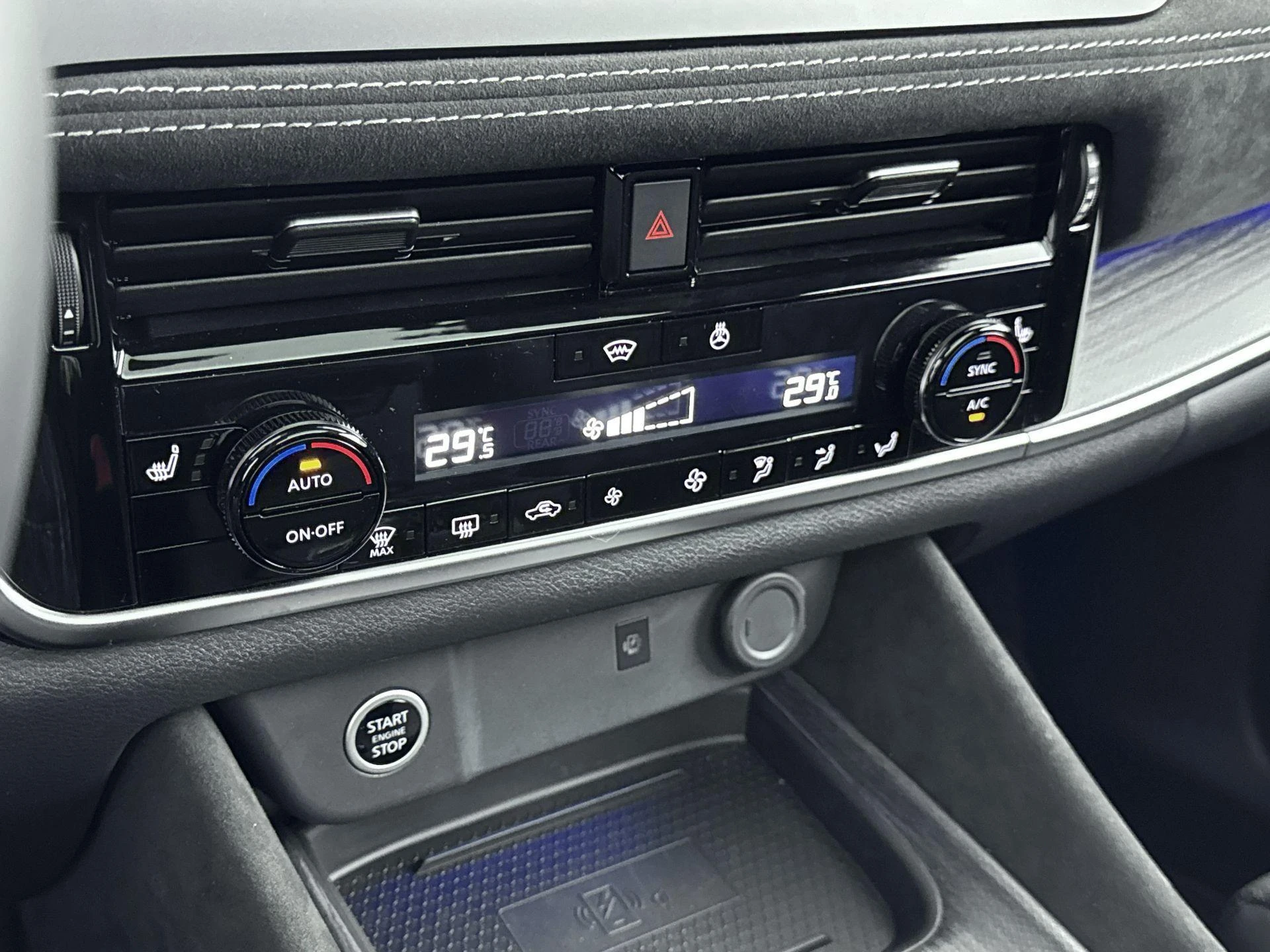Nissan-QASHQAI-image-21