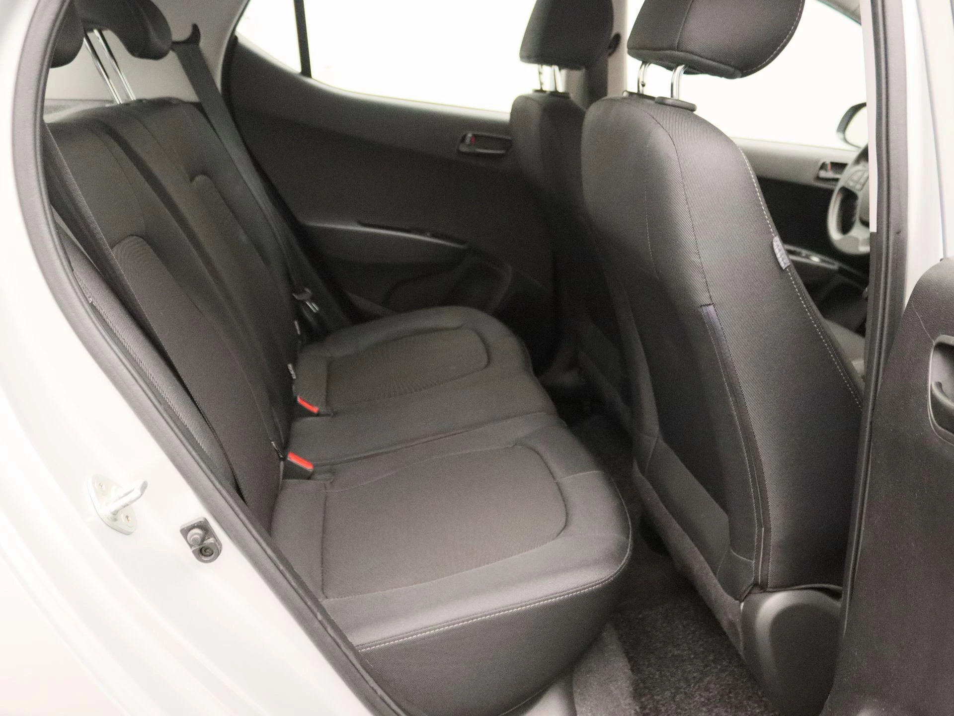Hyundai-i10-image-24