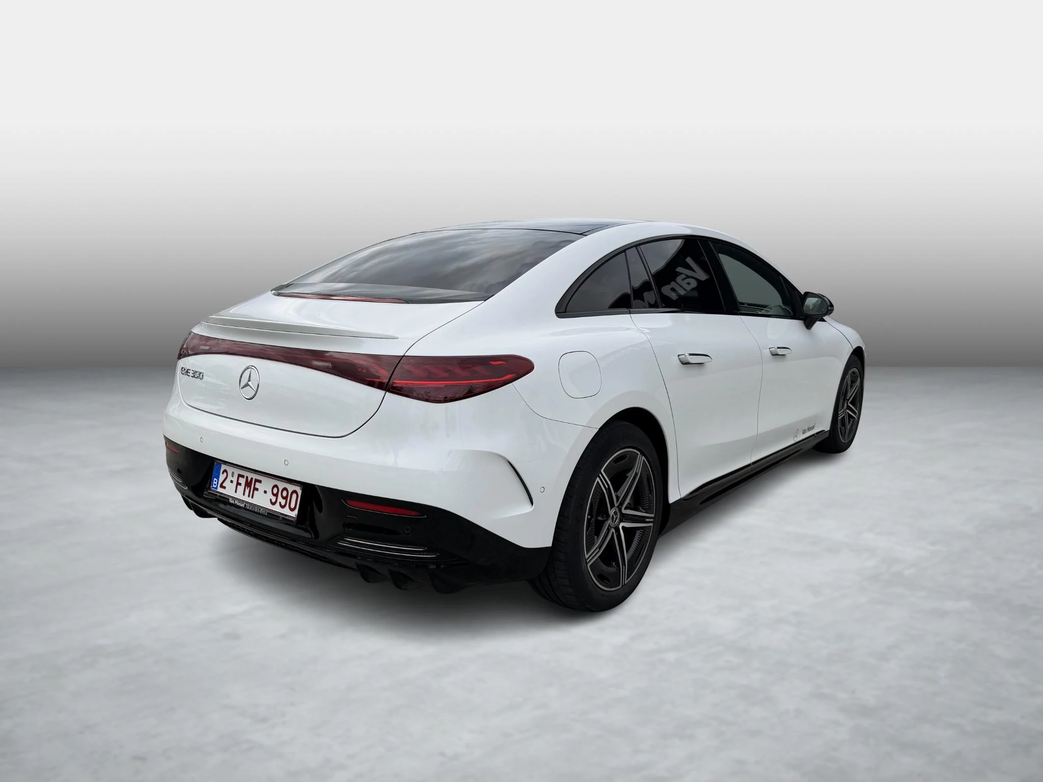 Mercedes-Benz EQE 350 AMG Line + LEDER + DIGITAL LIGHT + BURMESTER + PANO DAK +