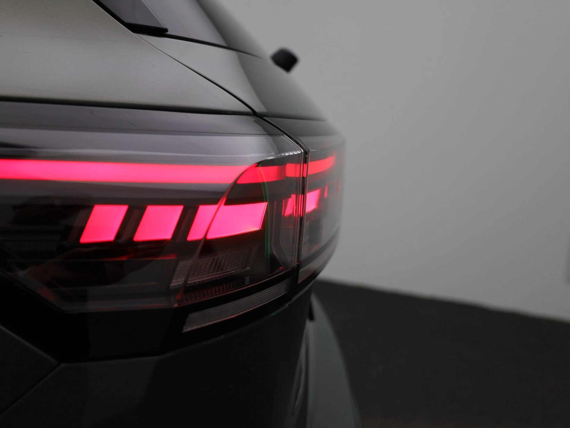 Volkswagen-Tiguan-image-55