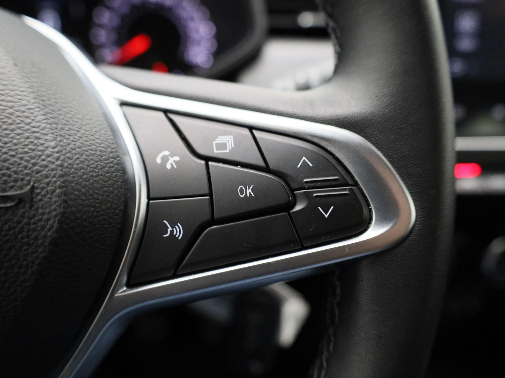 Renault-Clio-image-14