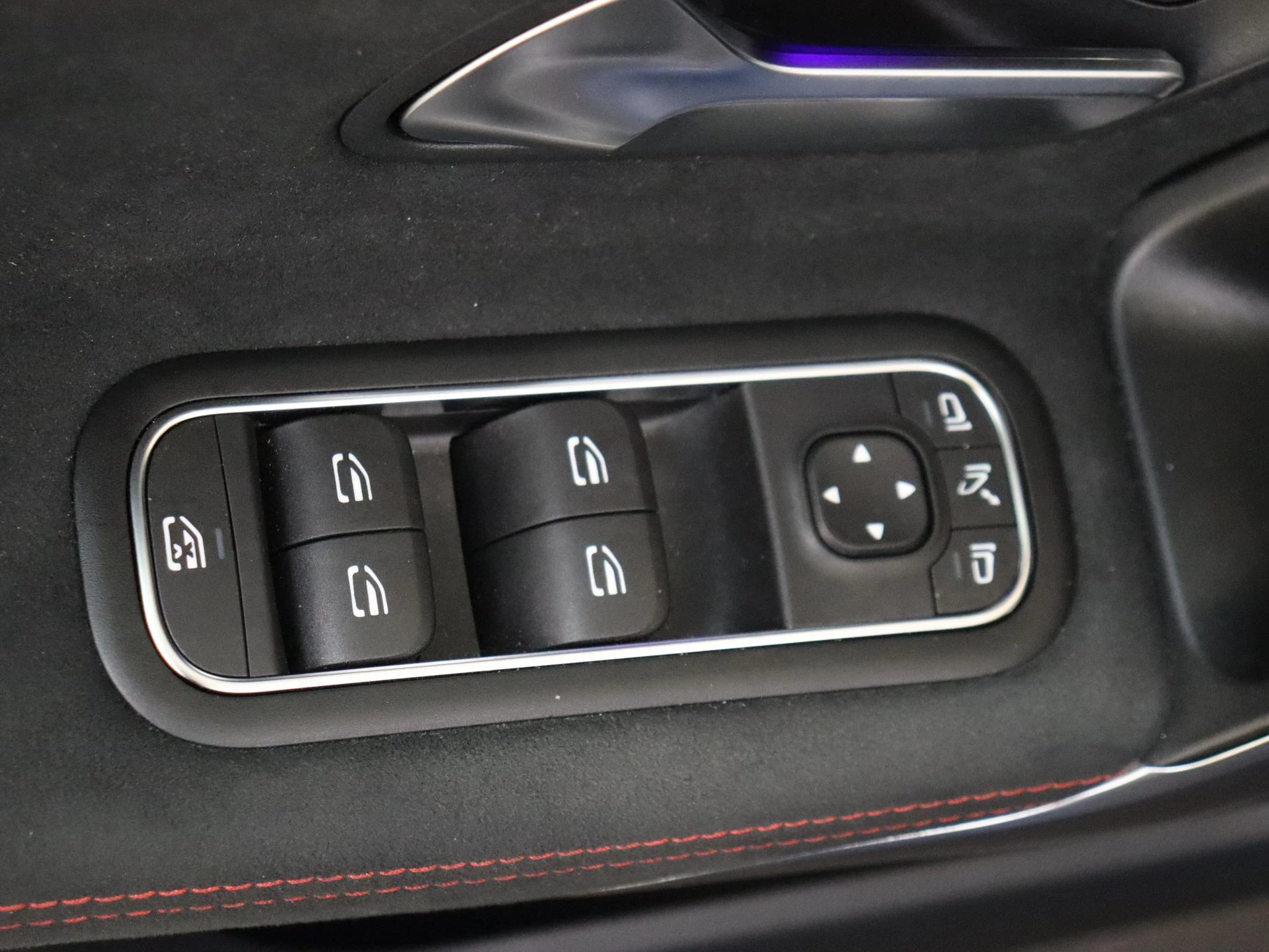 Mercedes-Benz-A-Klasse-image-30