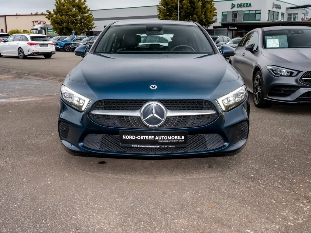 Mercedes-Benz-A-Klasse 180 d-image-3