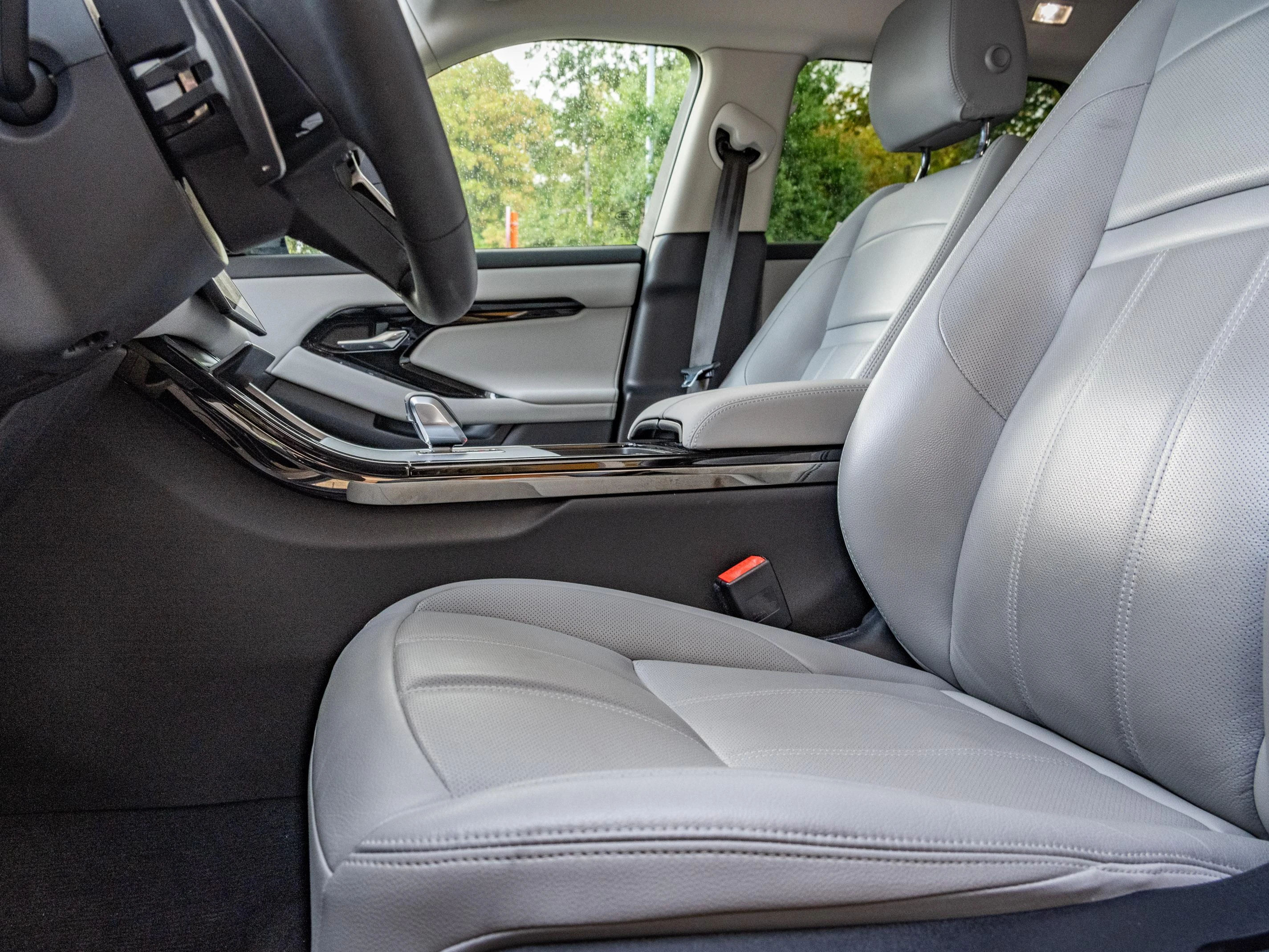 Land Rover-Range Rover Evoque-image-11