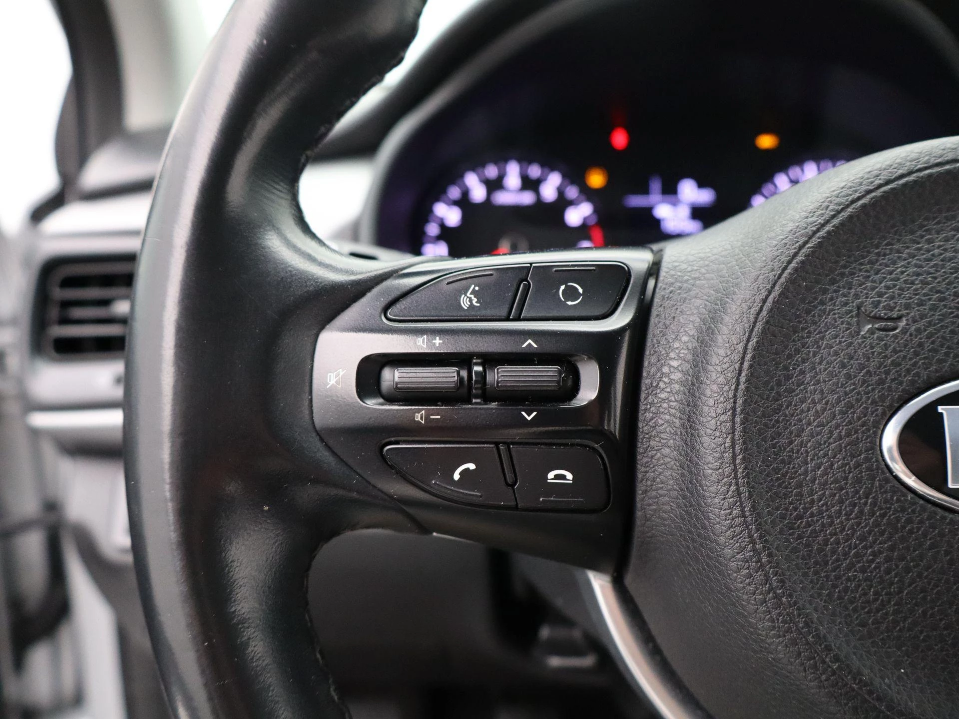 Kia-Rio-image-19