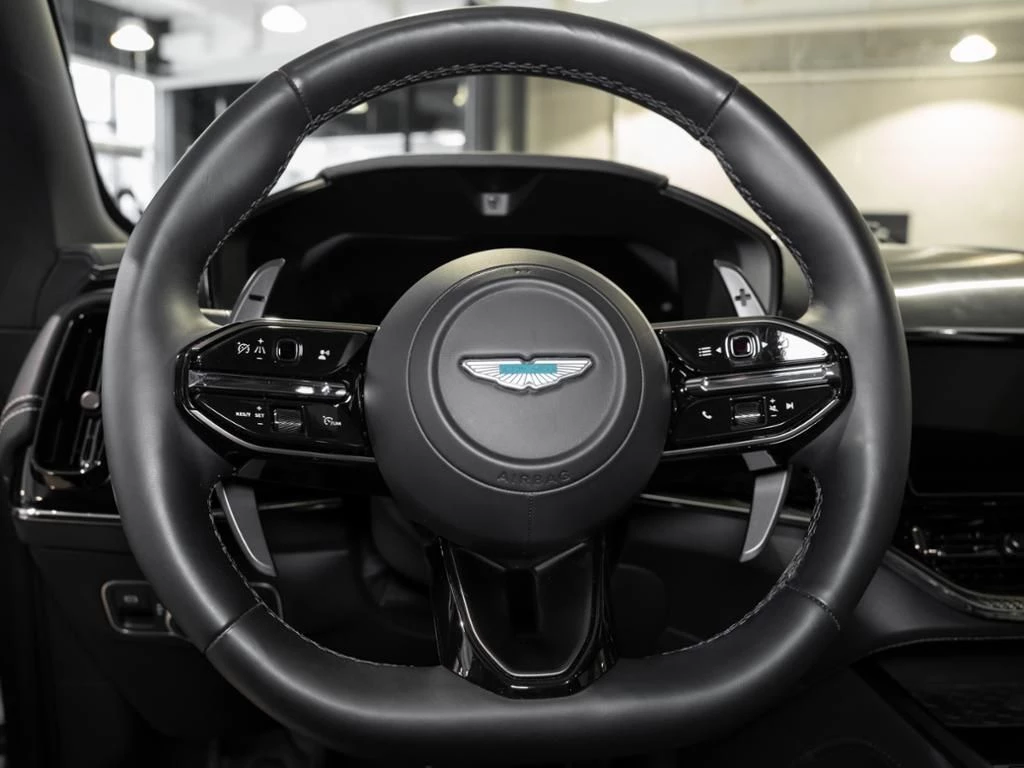 Aston Martin DBX 707 Aston Martin Hamburg
