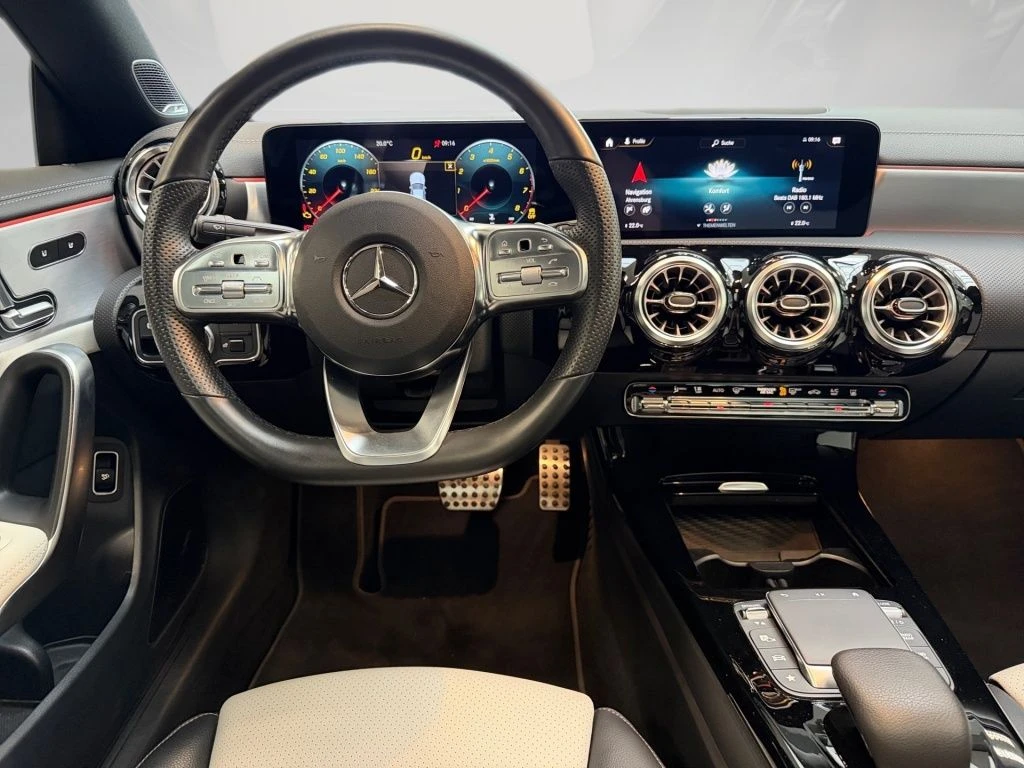 Mercedes-Benz-CLA 250-image-10
