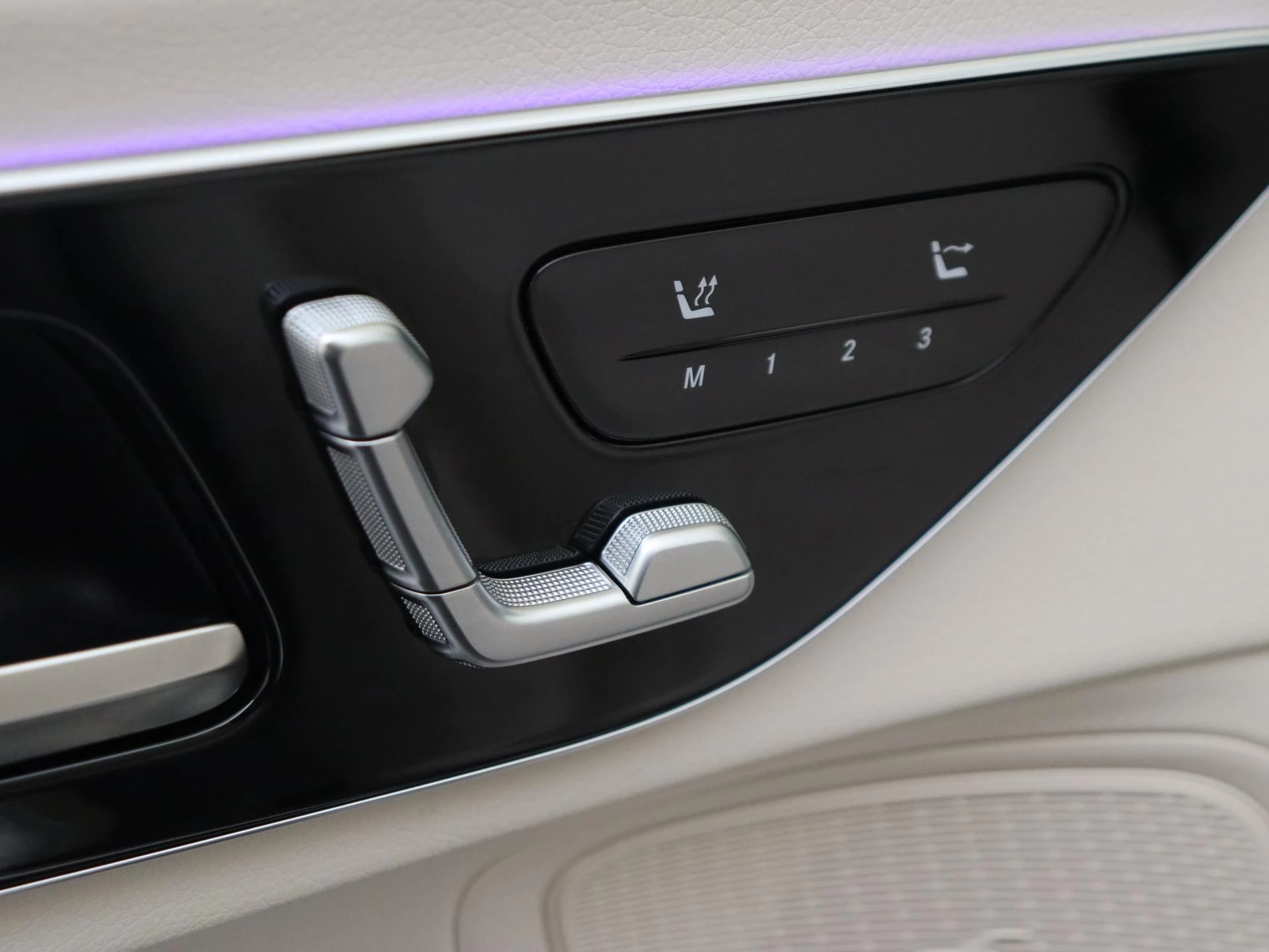 Mercedes-Benz-CLE-image-23
