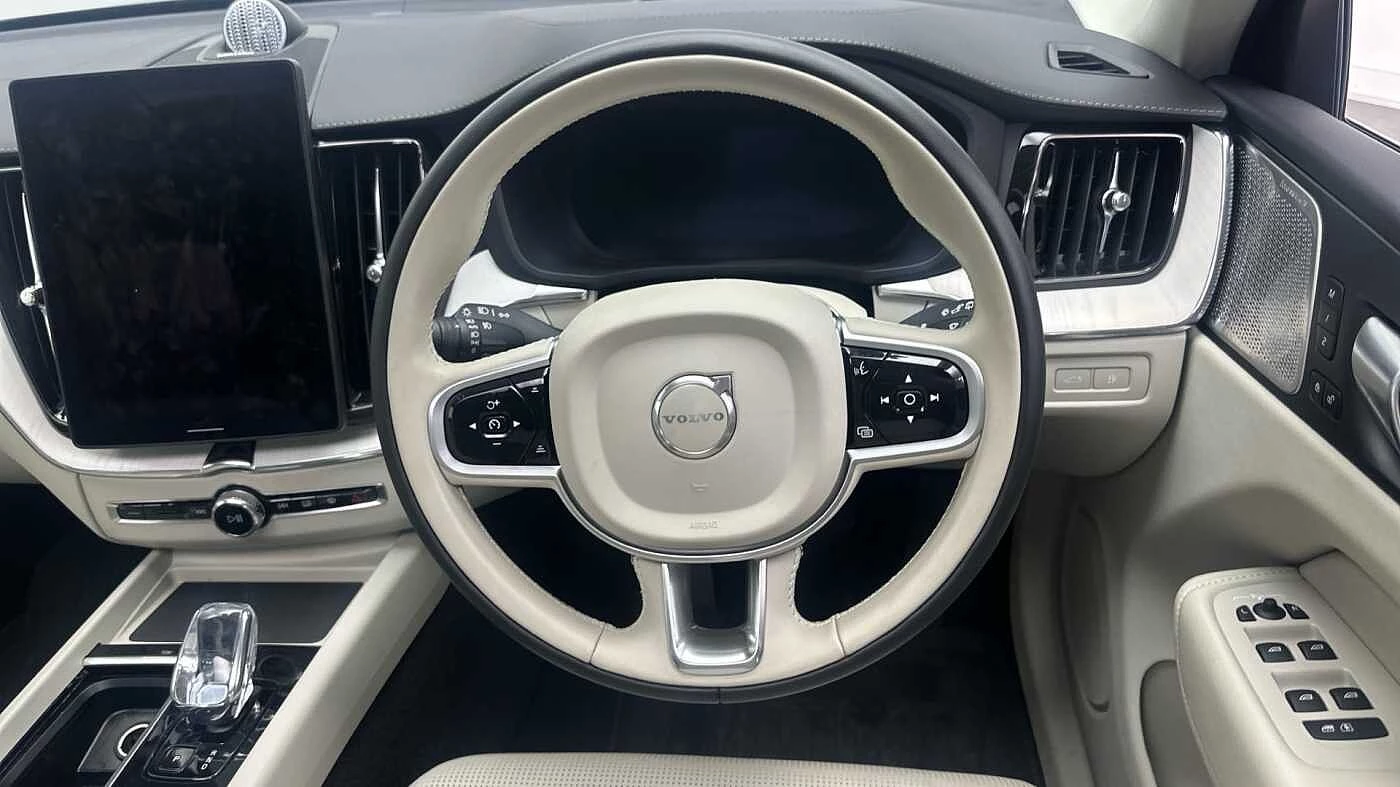 Volvo-XC60-image-11
