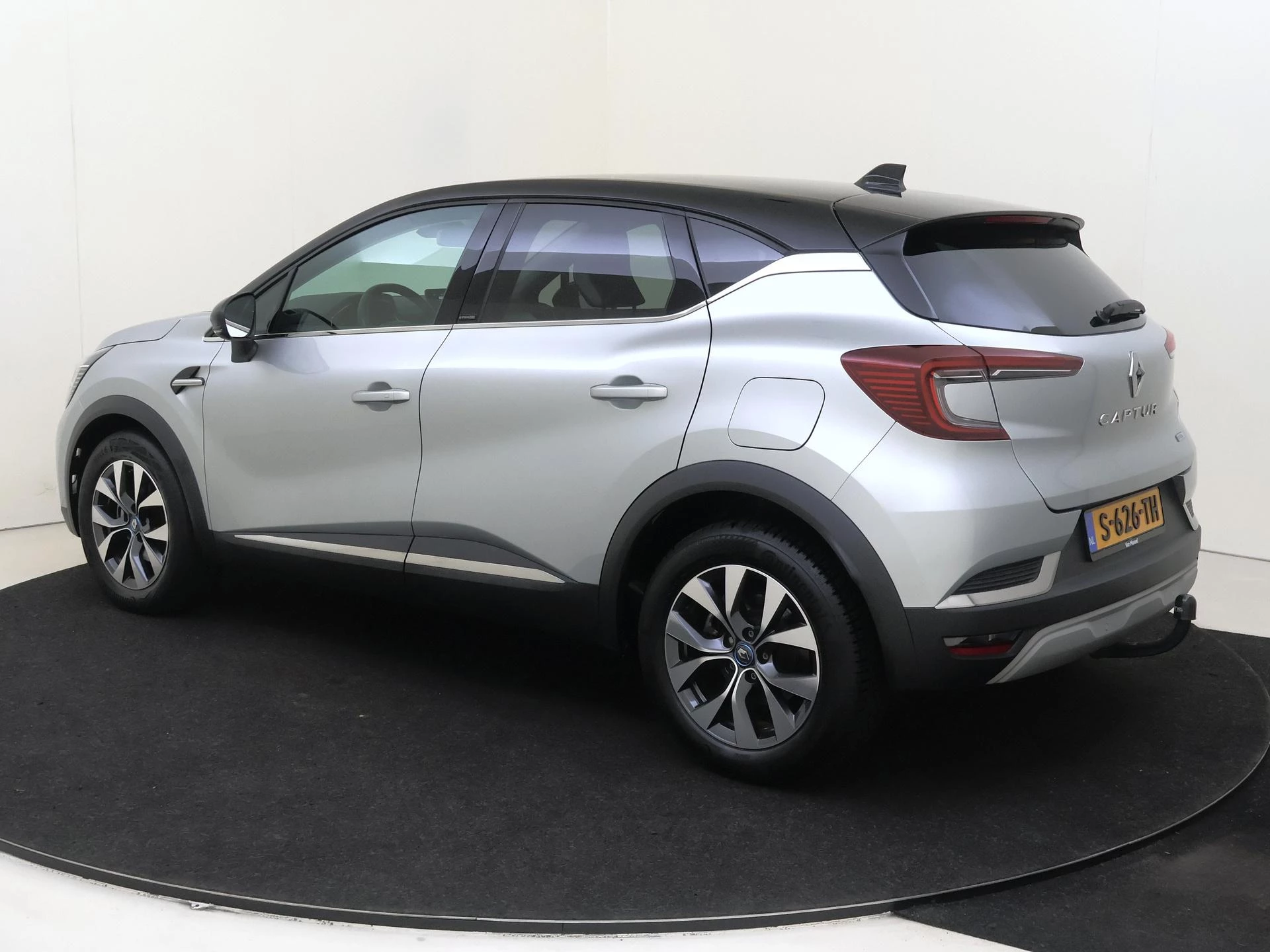 Renault-Captur-image-6