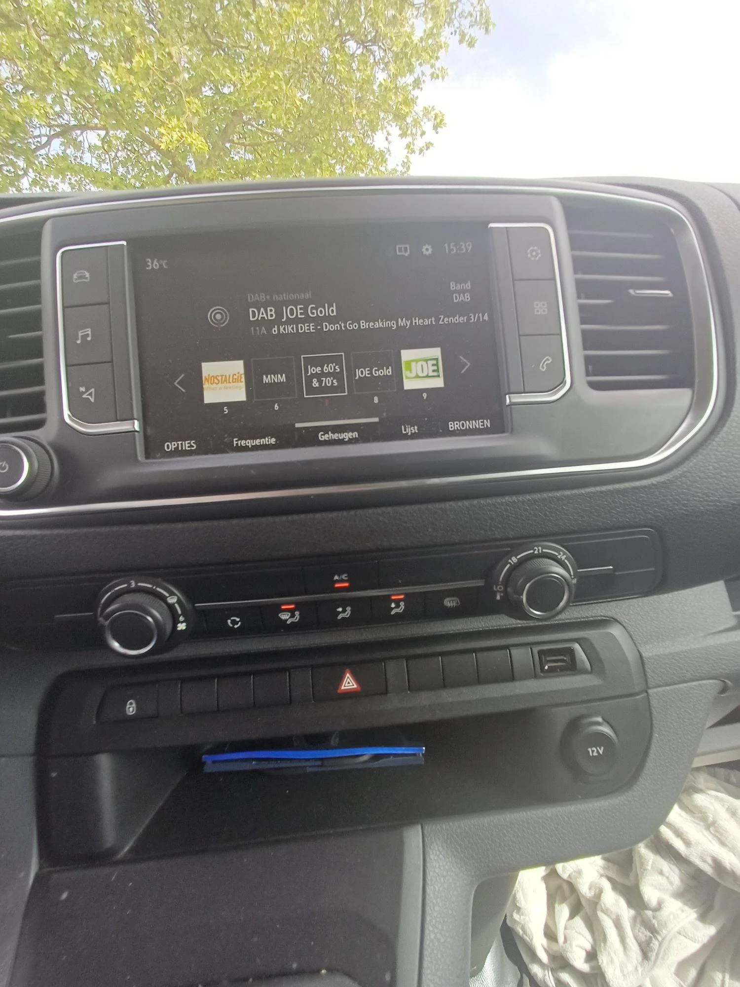 Opel Vivaro 2.0 Turbo 90kW Edition DC L3H1 29