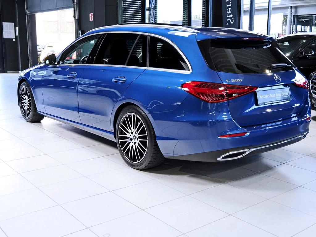 Mercedes-Benz-C-Klasse 300-image-5