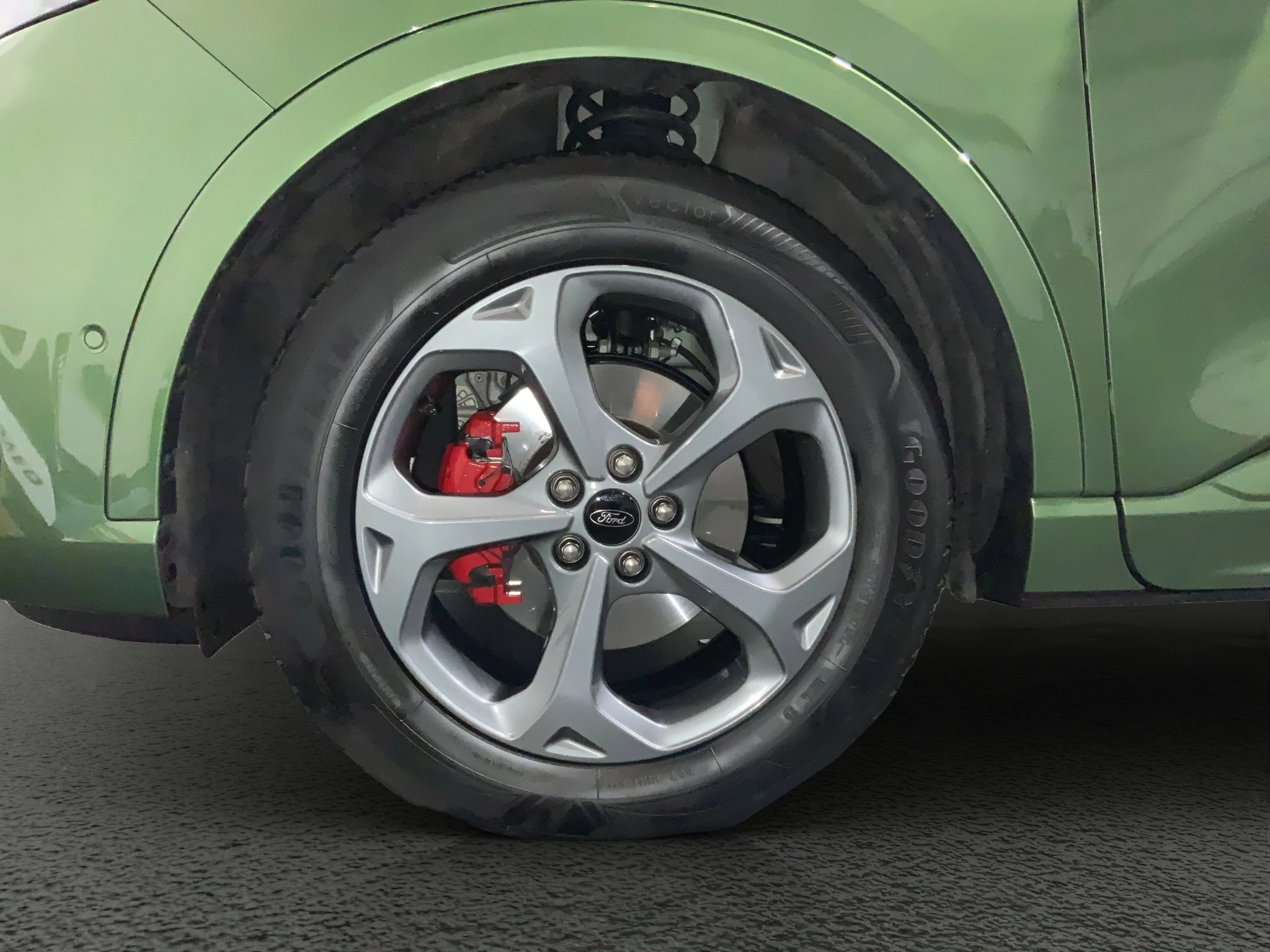 Ford Kuga ST-Line X Aut.*360GRAD*LED-MATRIX*NAVI*GRA*WINTER-PKT.