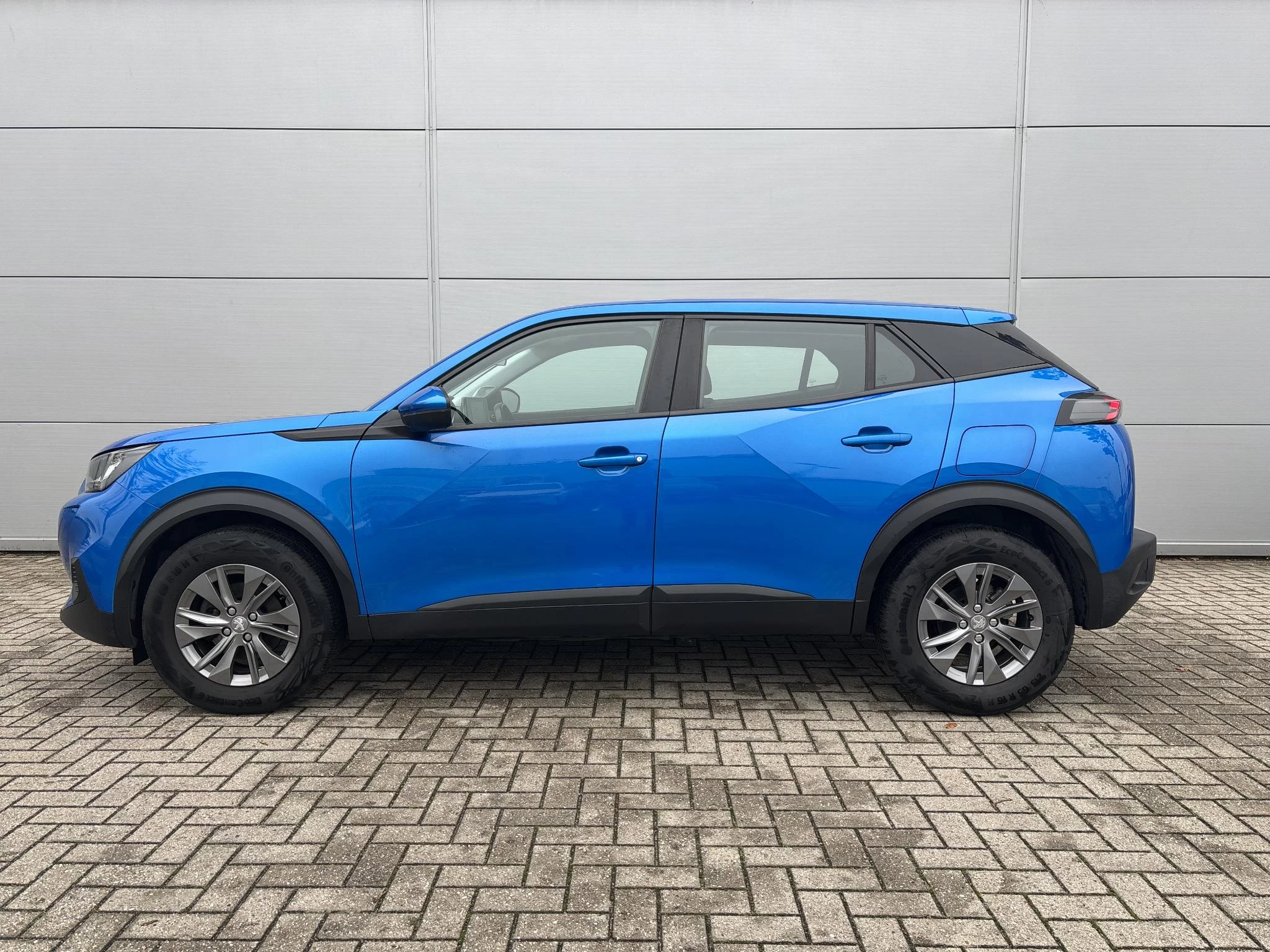 Peugeot-2008-image-2