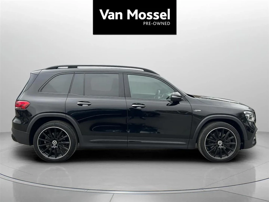 Mercedes-Benz-GLB-image-3