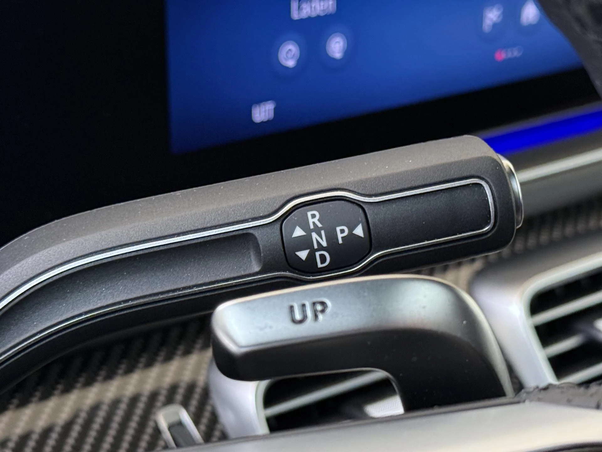 Mercedes-Benz-GLE-image-14