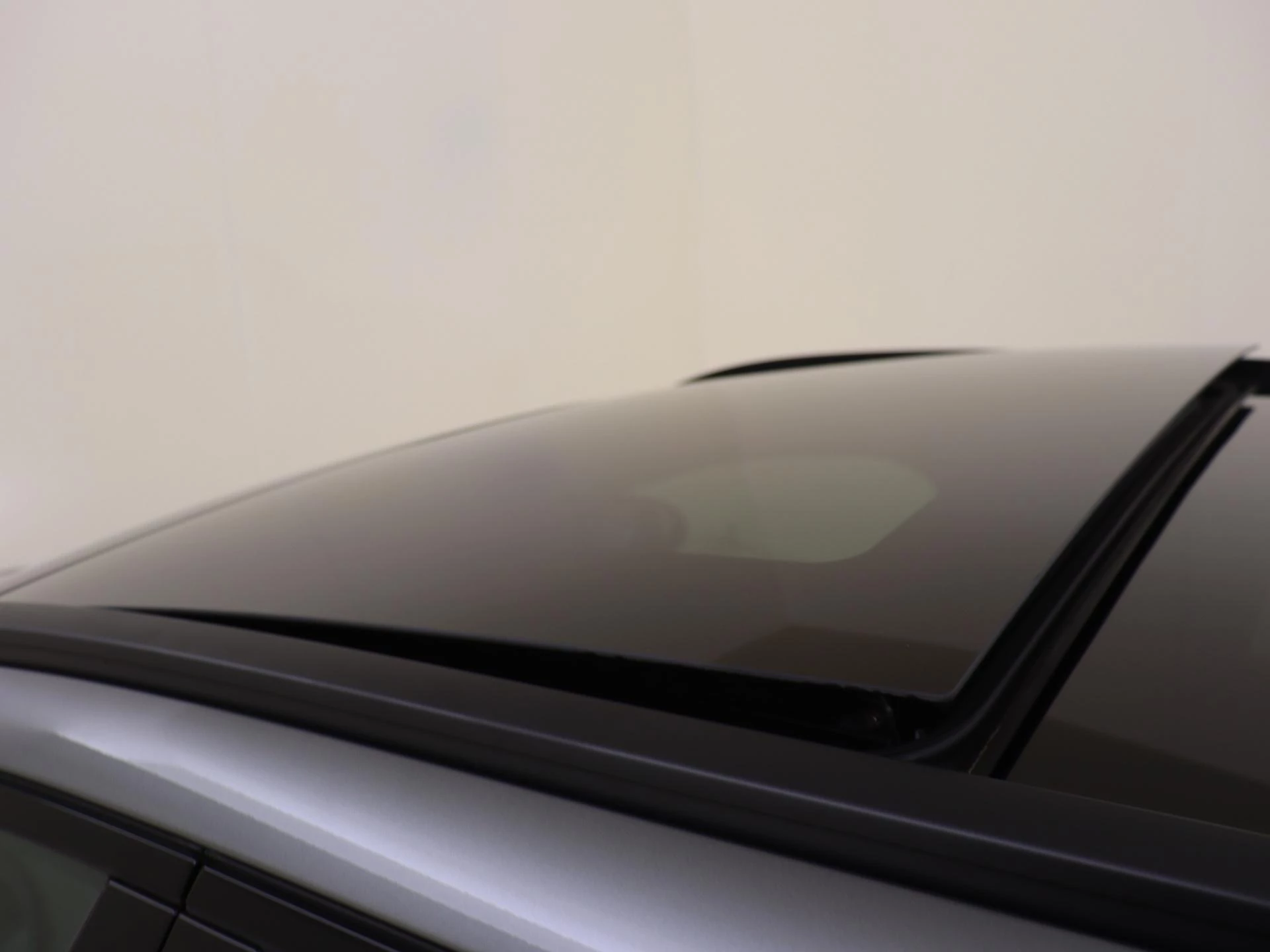 Mercedes-Benz-C-Klasse-image-27