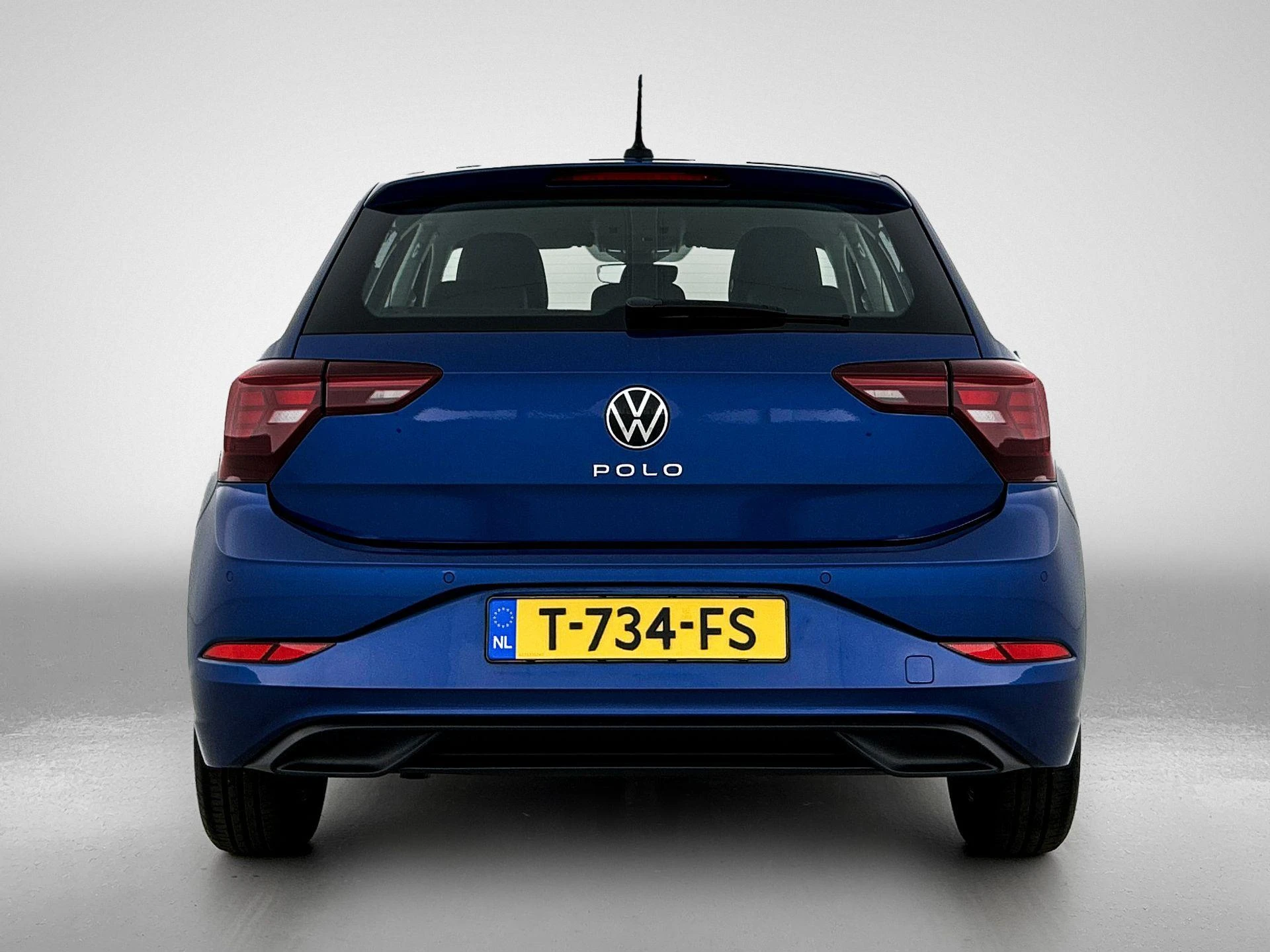 Volkswagen-Polo-image-2