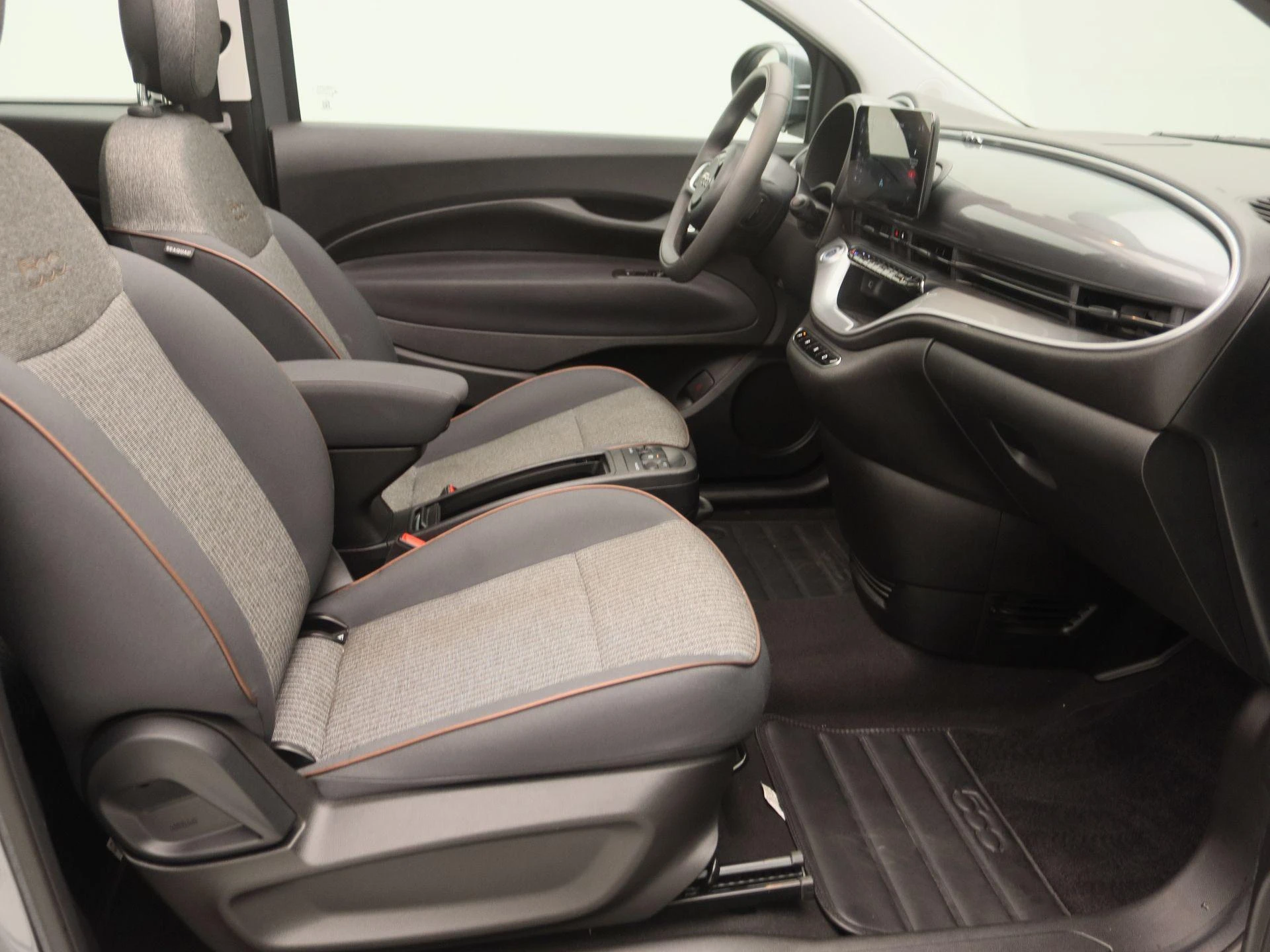 Fiat-500e-image-22