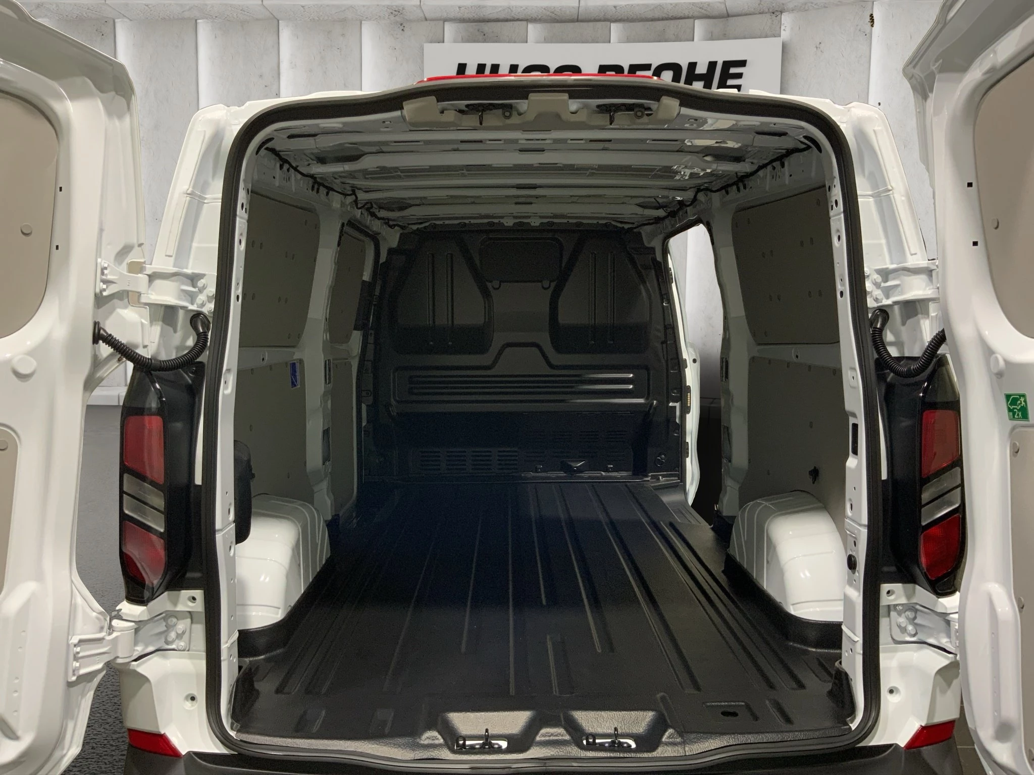 Ford-Transit Custom-image-14