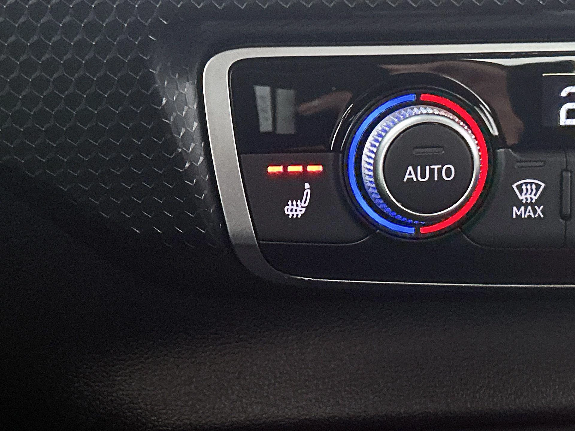 Audi-A1 Sportback-image-7