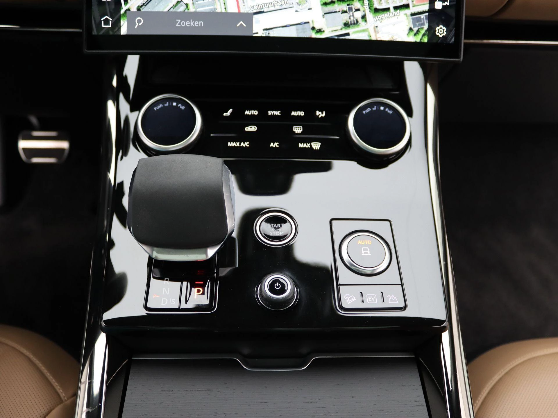 Land Rover-Range Rover Sport-image-10