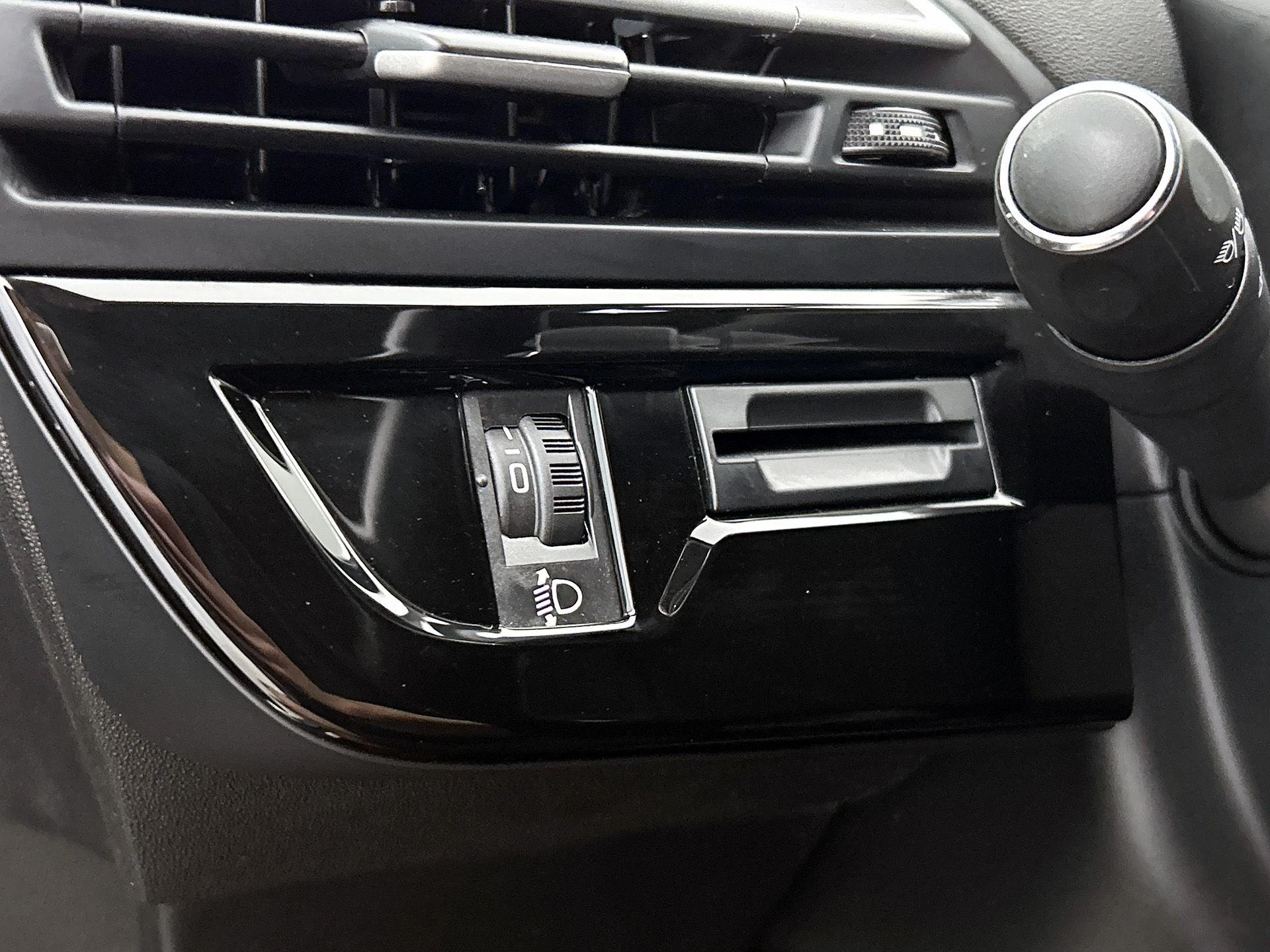 Citroën-C4 Spacetourer-image-21
