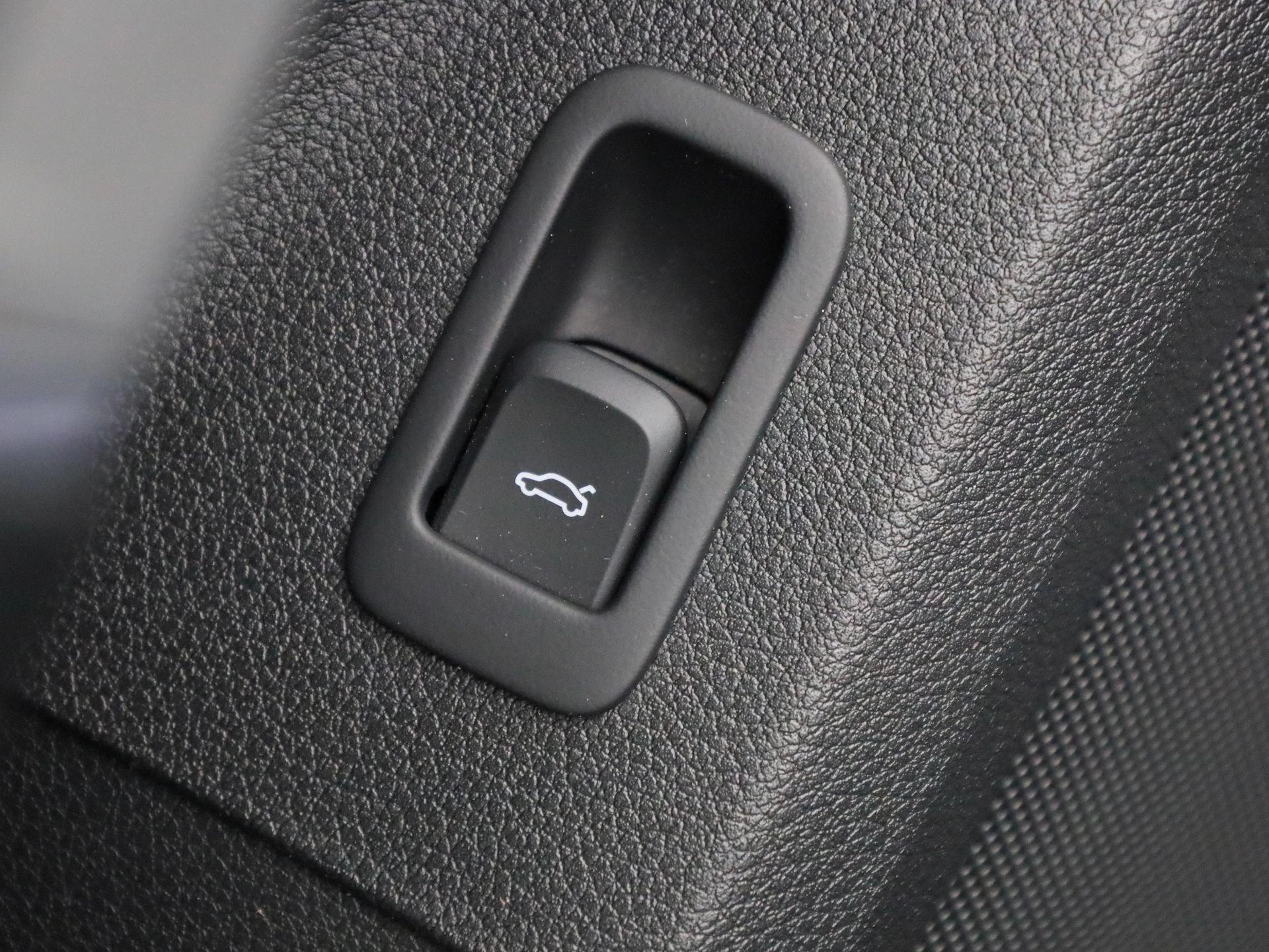 Audi Q2 2.0 30 TDI 85kW S tron Zetelverw. | Camera | Cruis