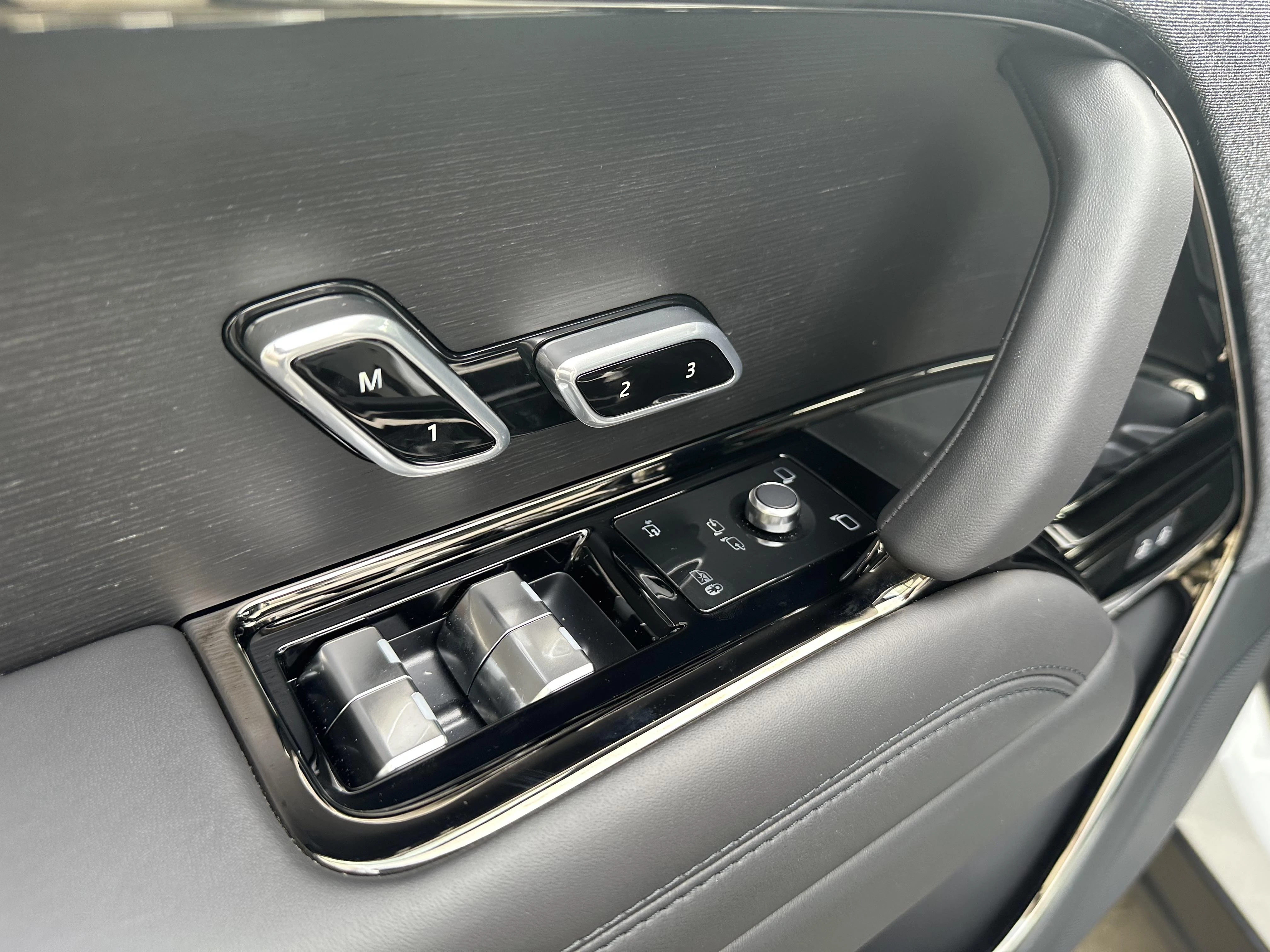 Land Rover-Range Rover Sport-image-31