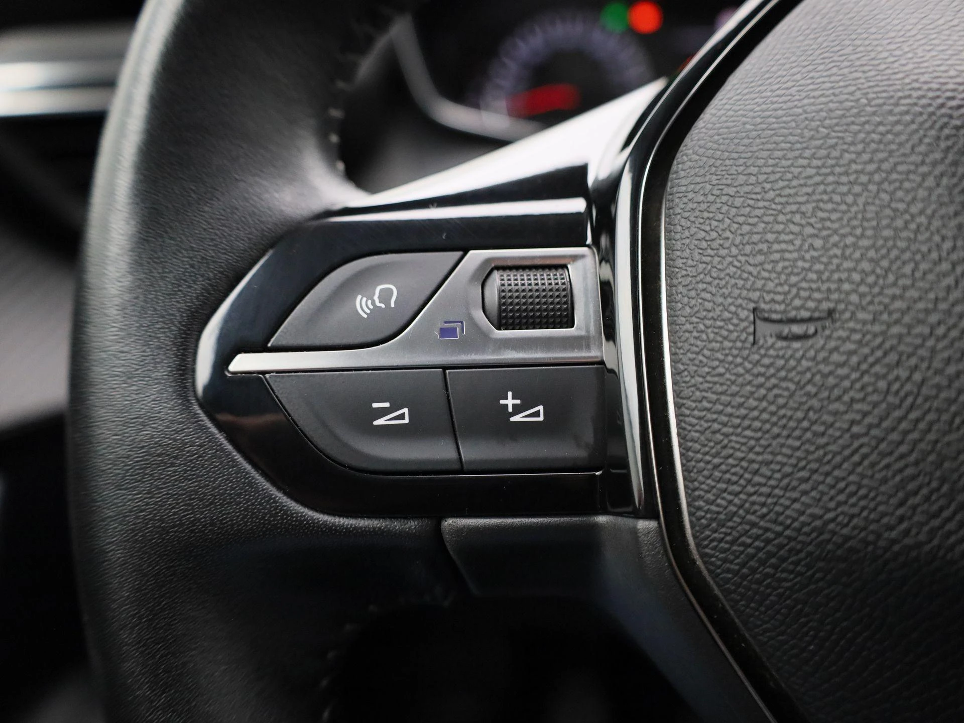 Peugeot-2008-image-16
