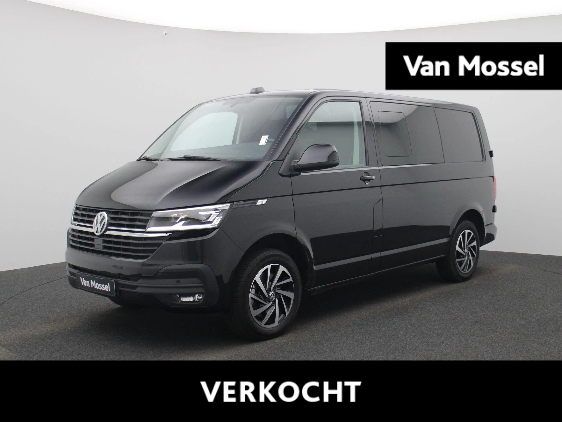 Volkswagen-Transporter-image-0