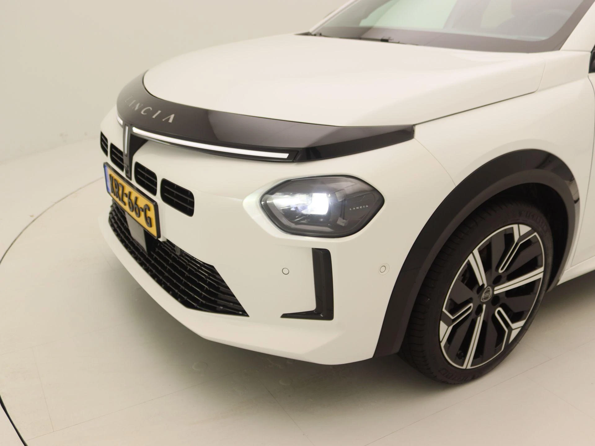 Lancia-Ypsilon-image-13