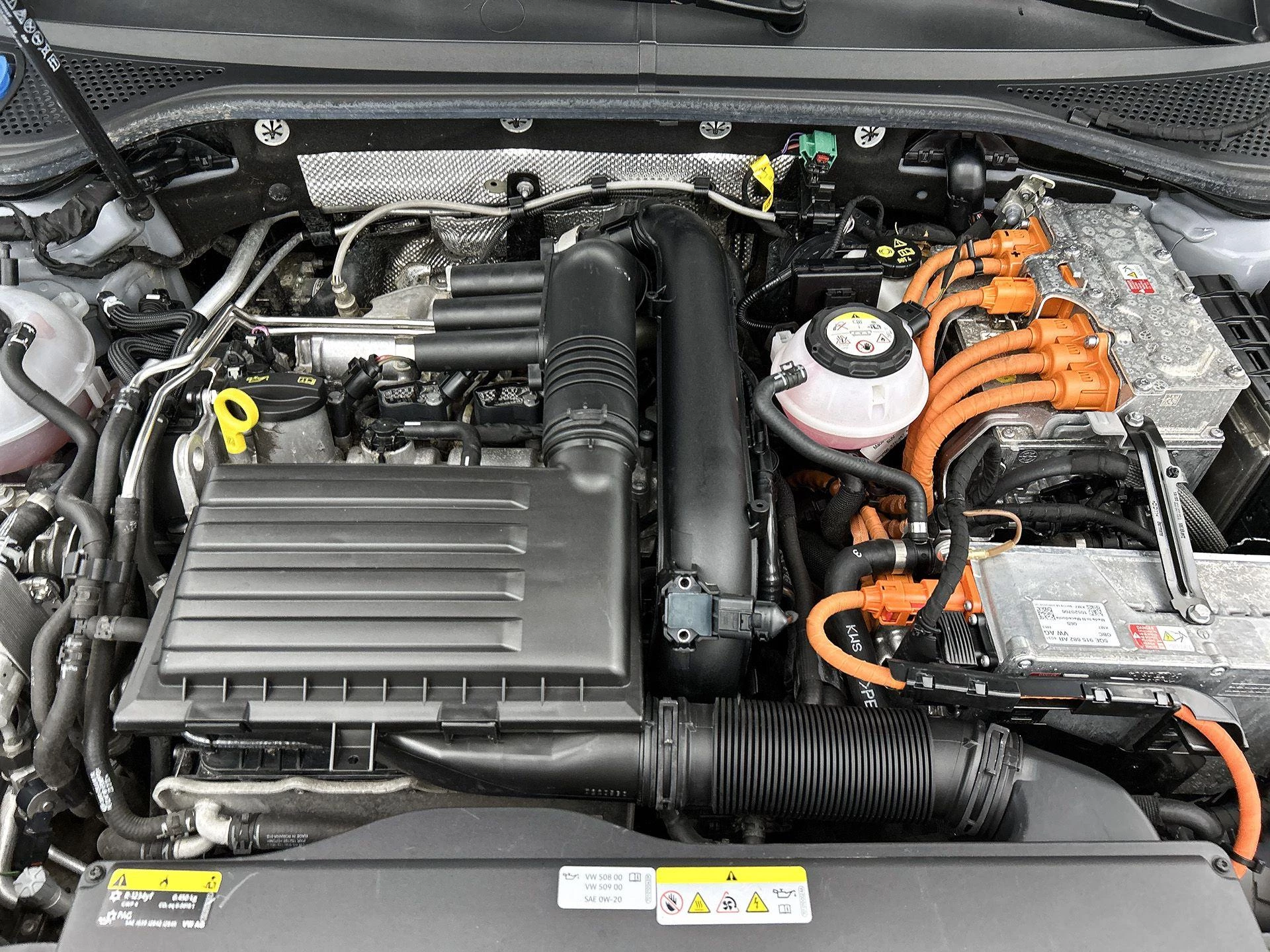 Volkswagen-Passat-image-33