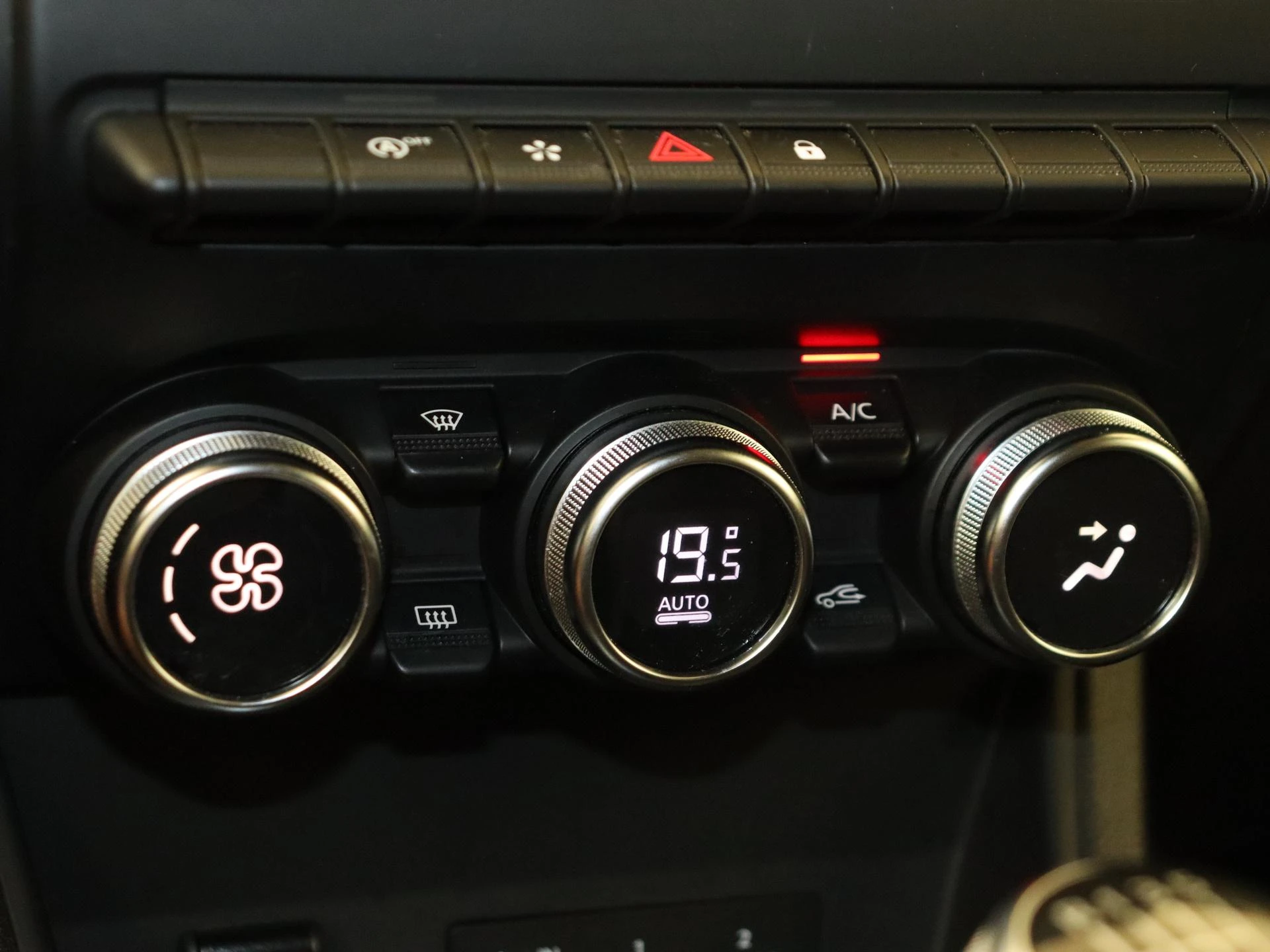 Renault-Captur-image-17