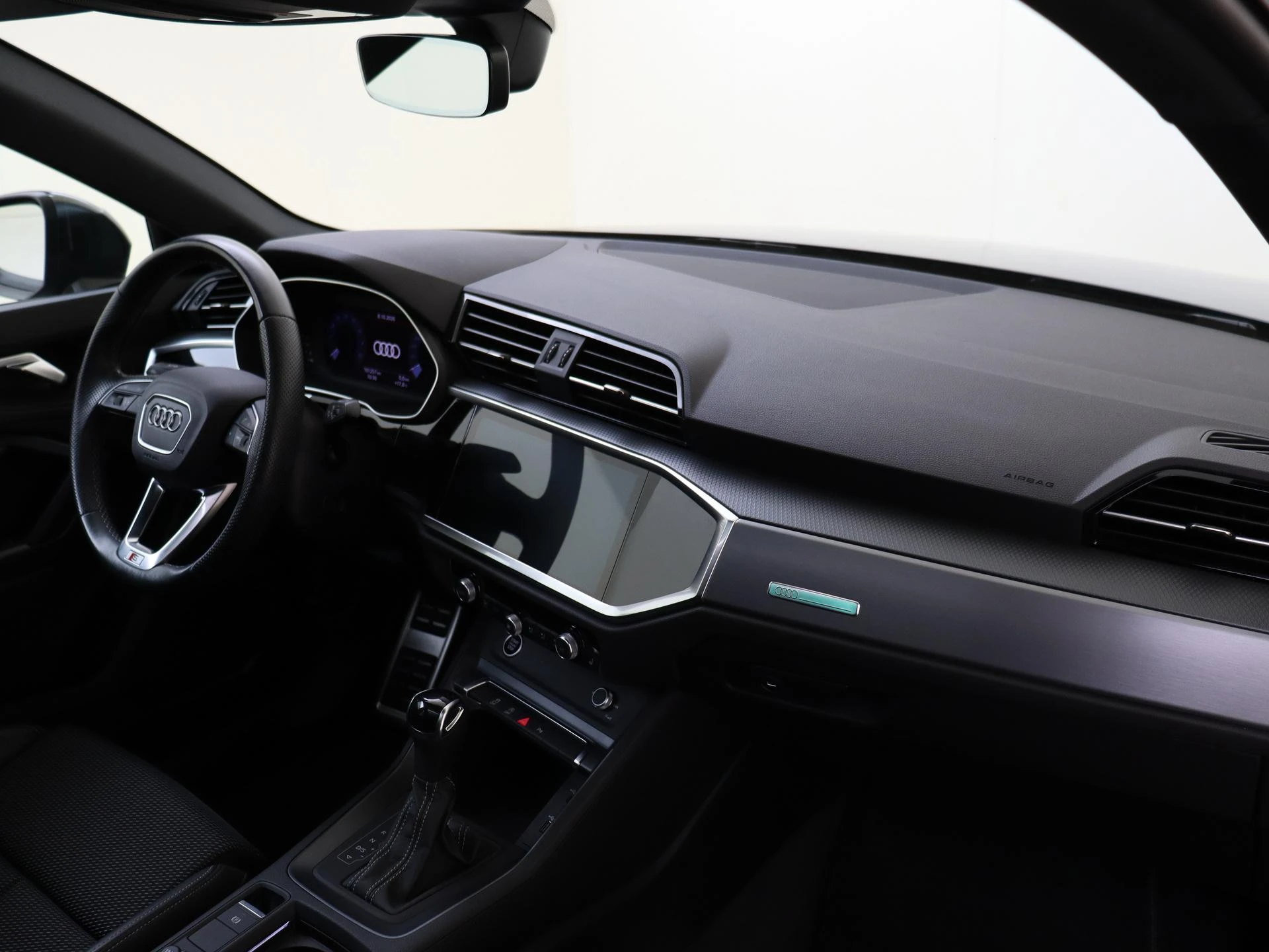 Audi-Q3-image-4