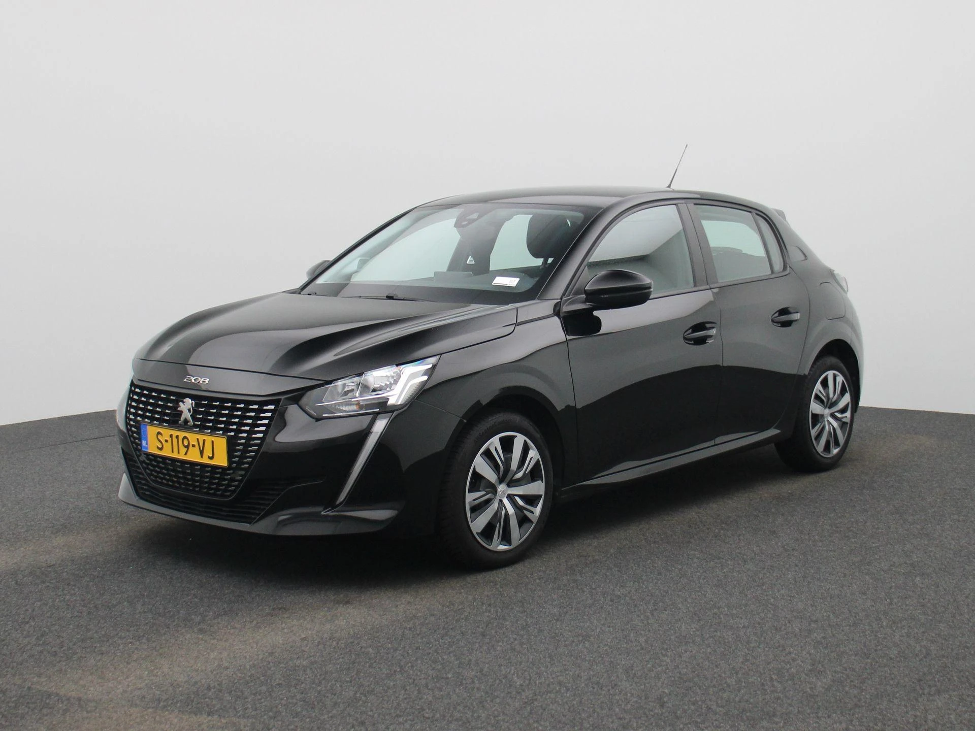 Peugeot-208-image-1